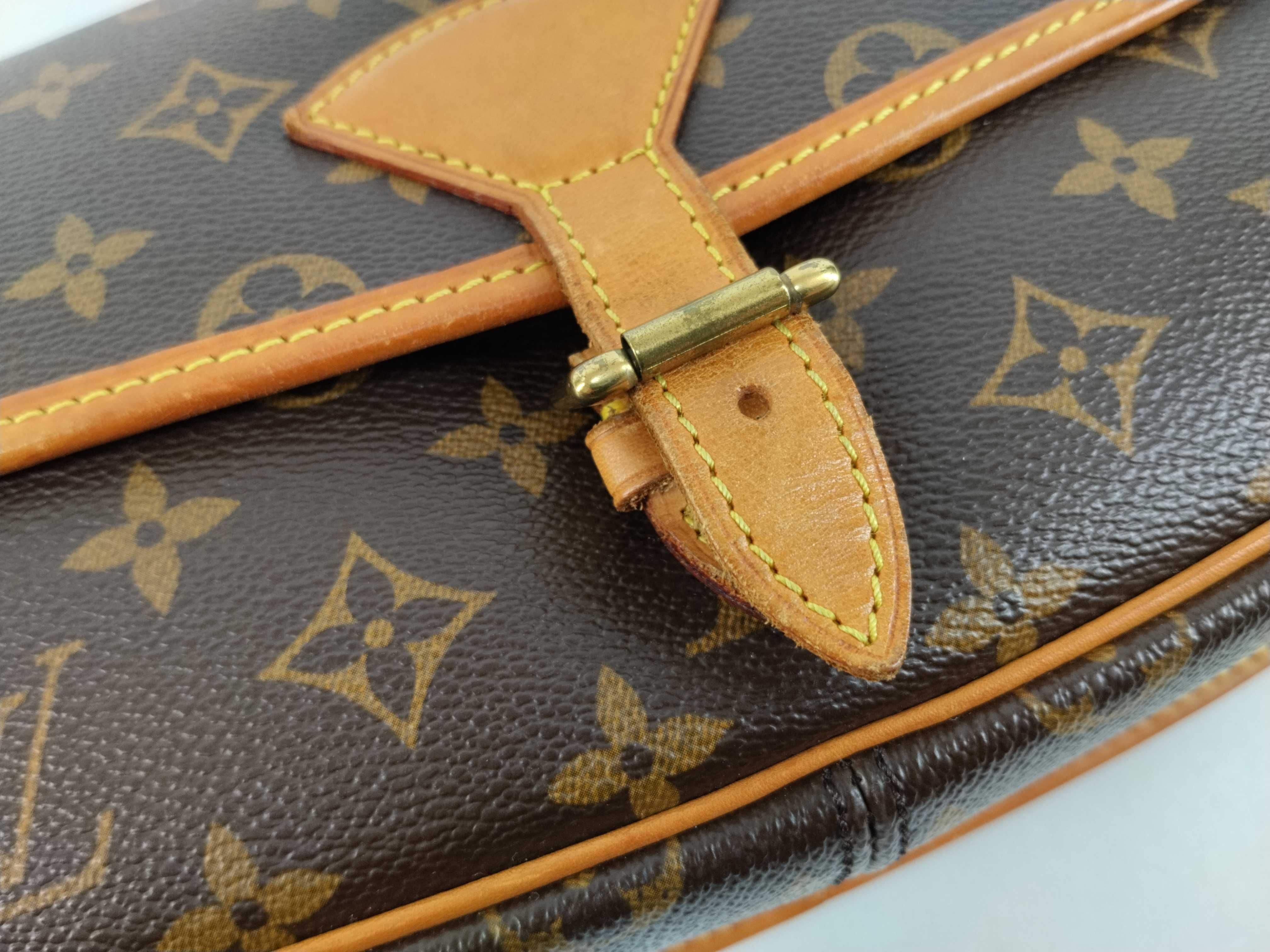 Monogram Sologne M42250 TH0076 Shoulder Bag — view 8