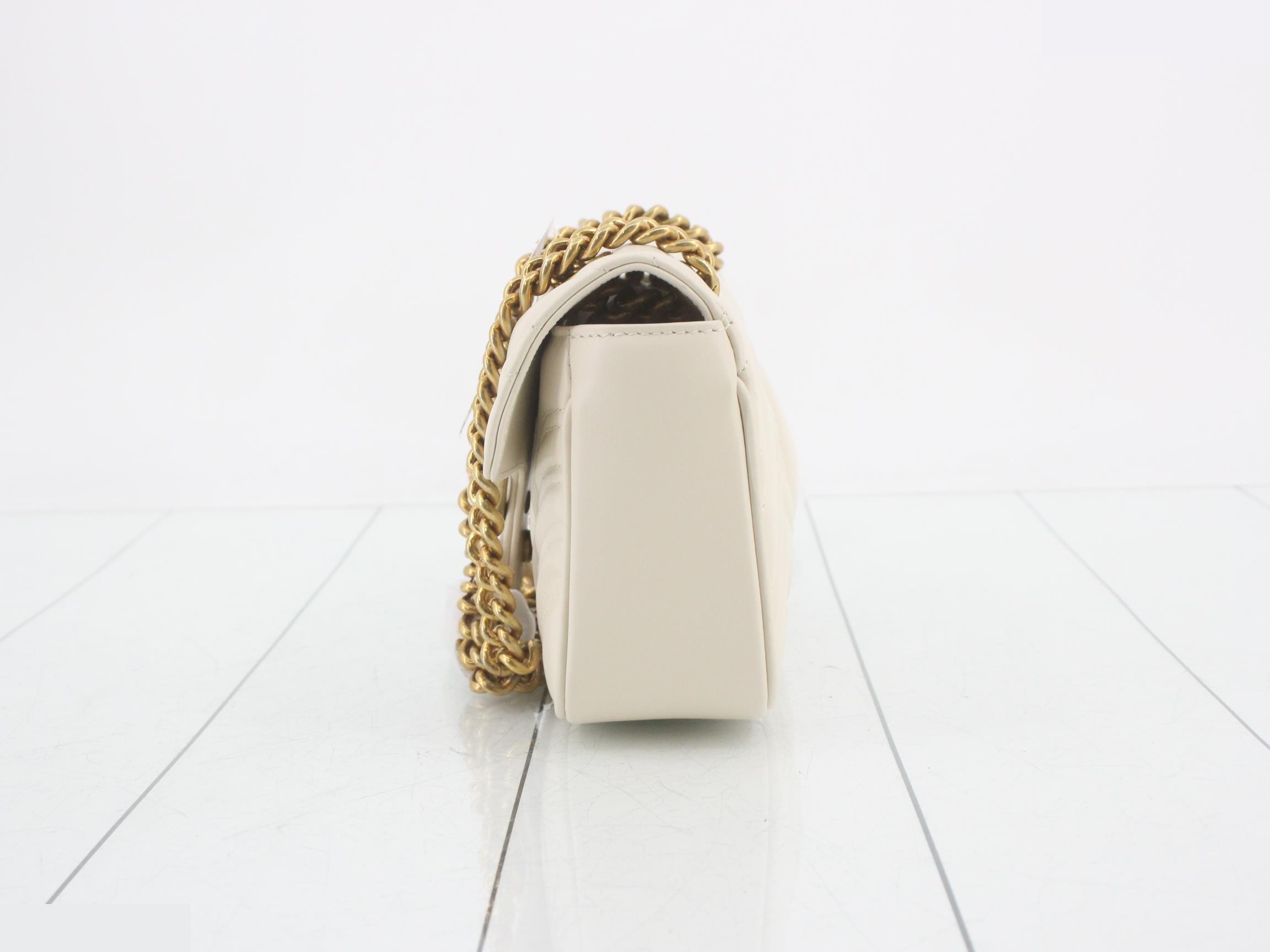 GG Marmont Small Shoulder Bag — view 3