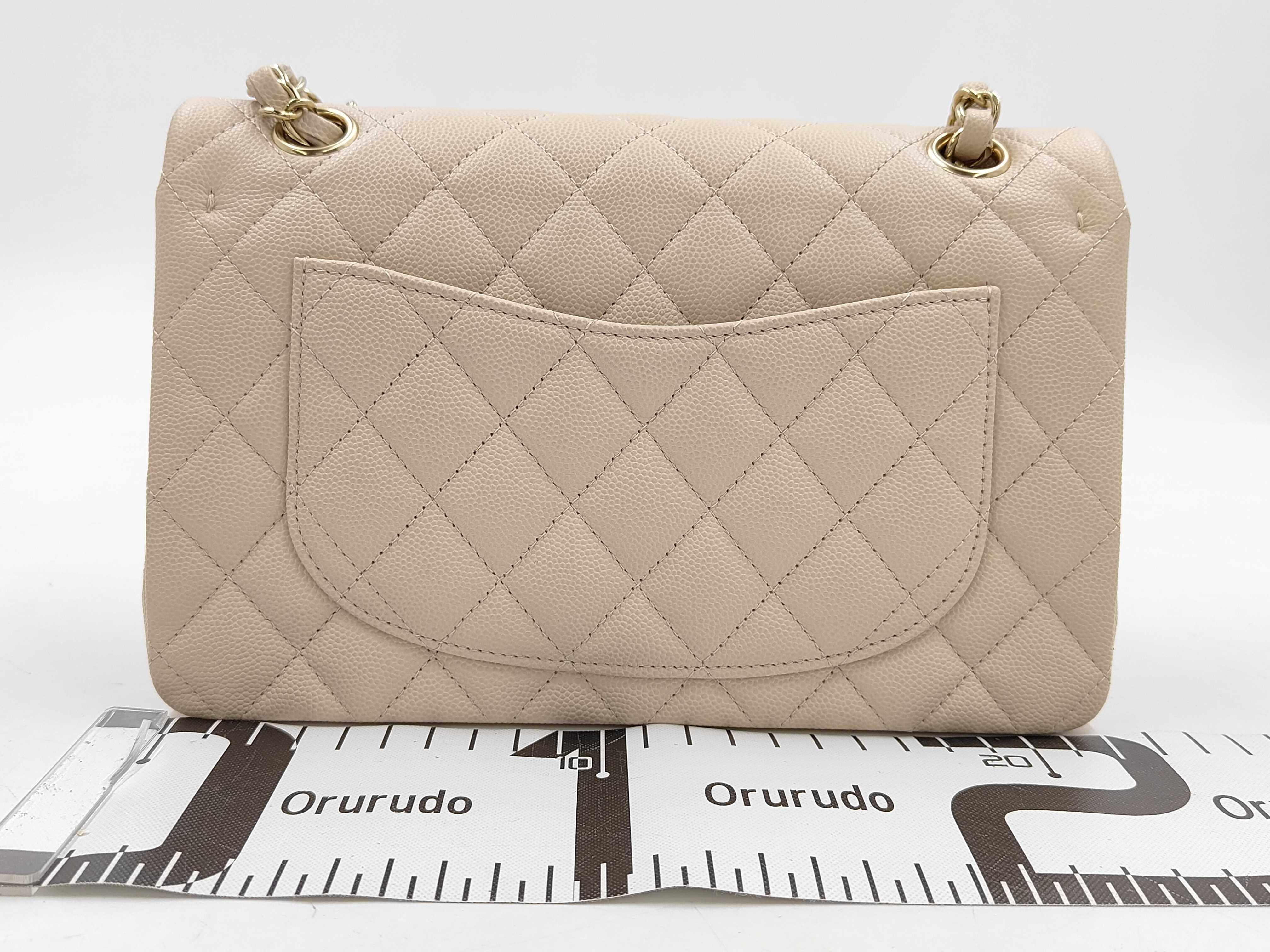 BAG CLASSIC FLAP CAVIAR SKIN WFLAP SMALL 23CM MICROCHIP Shoulder Bag — view 2