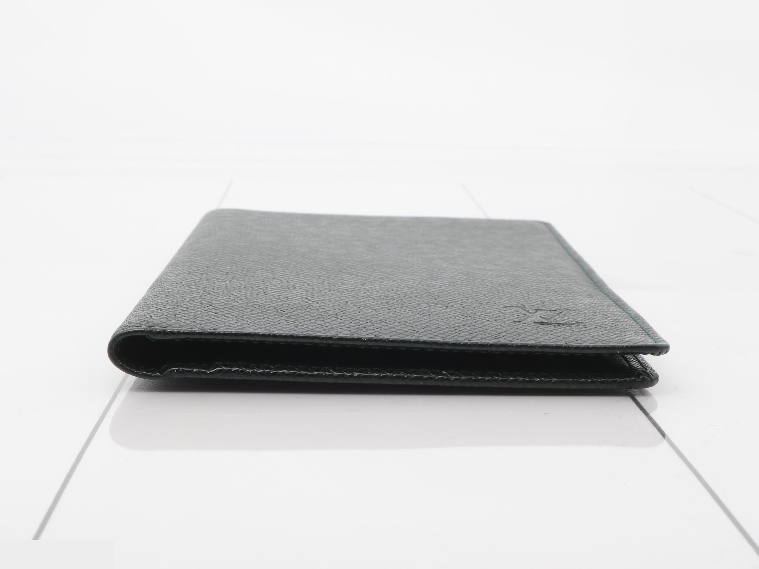 LV Taiga Billfold Bi-fold Long Wallet — view 3