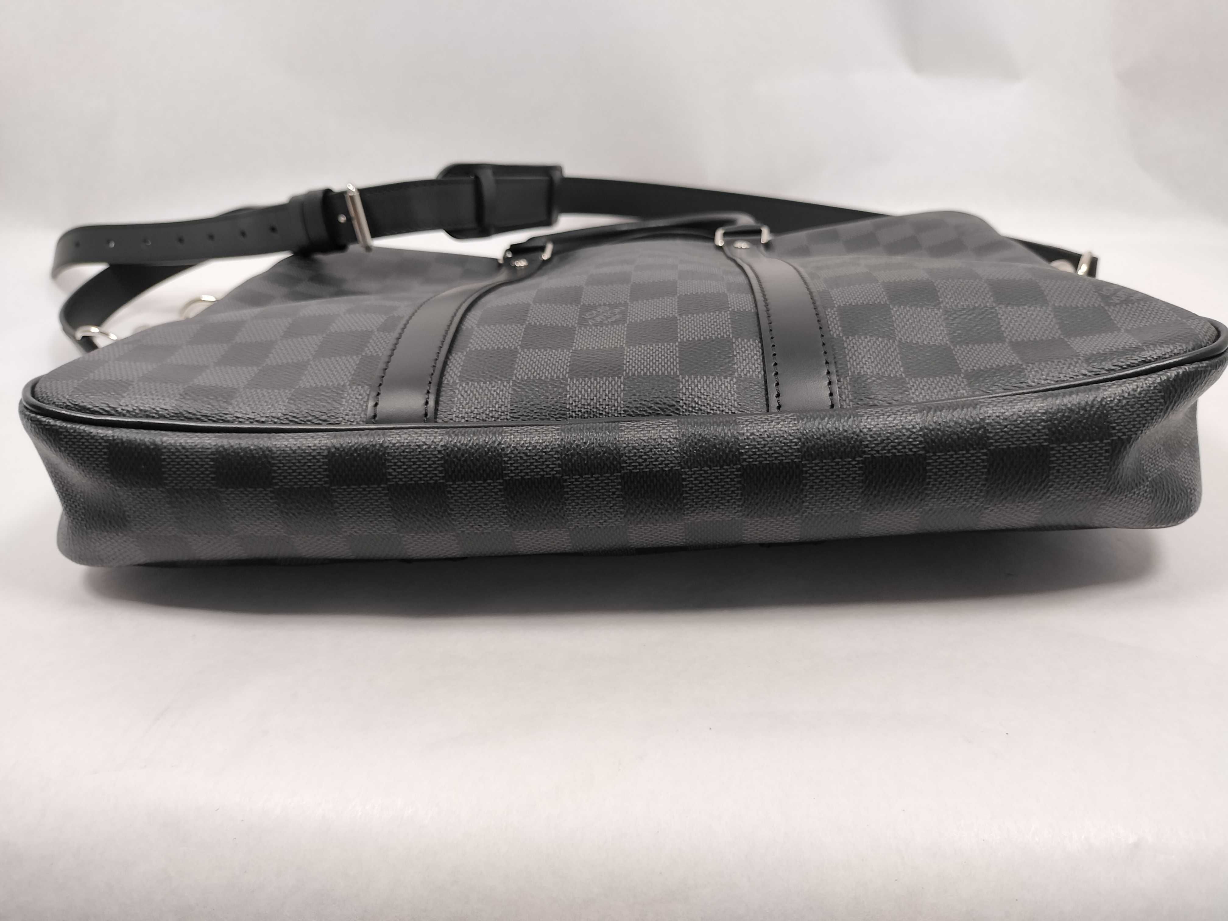 Damier Graphite LV Graphite PDV Business Bag — view 7