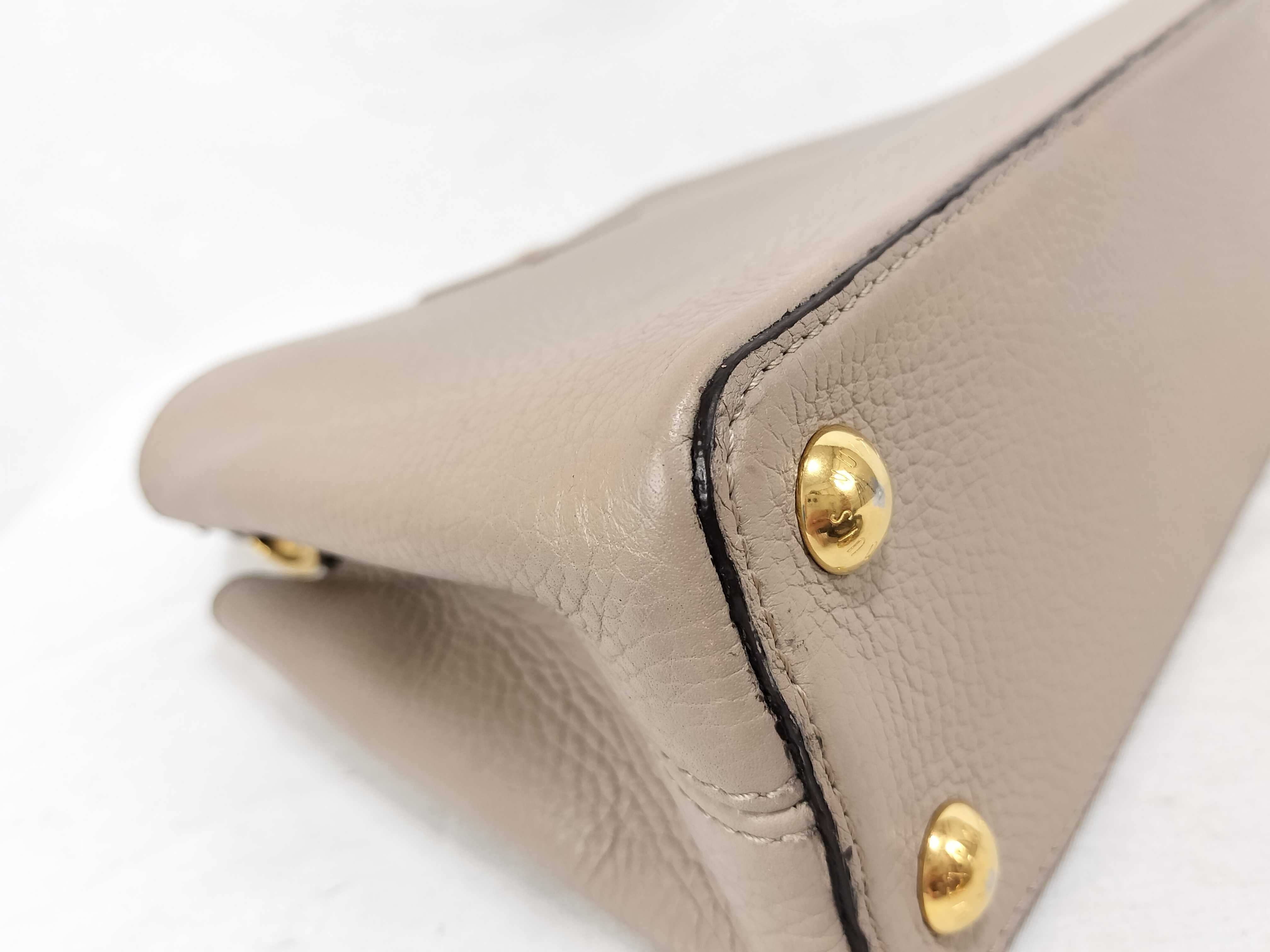 Capucines BB M94634 Galet Taurillon Leather Handbag — view 6