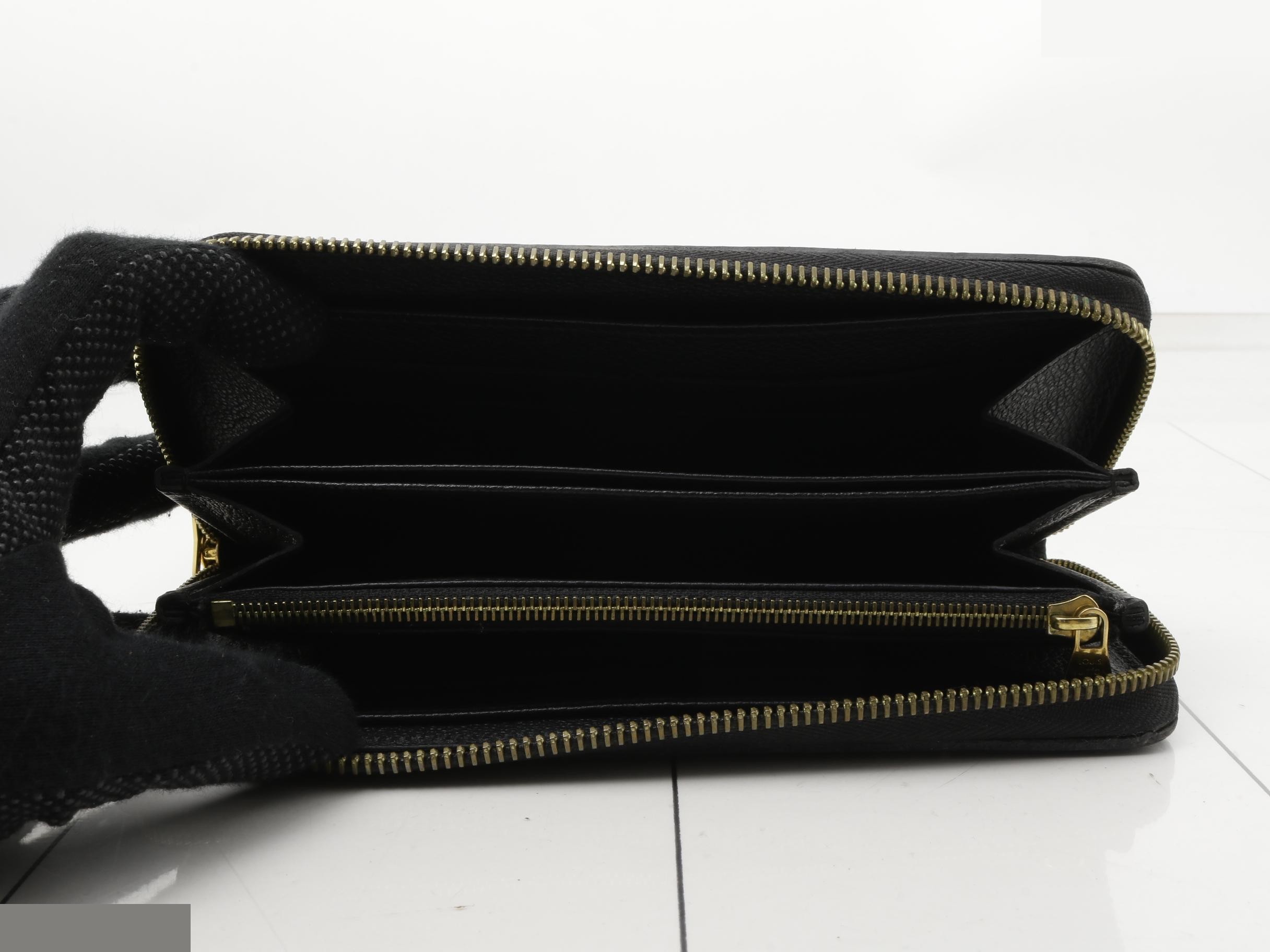 M61864 Zippy Wallet Noir SP0145 — view 4