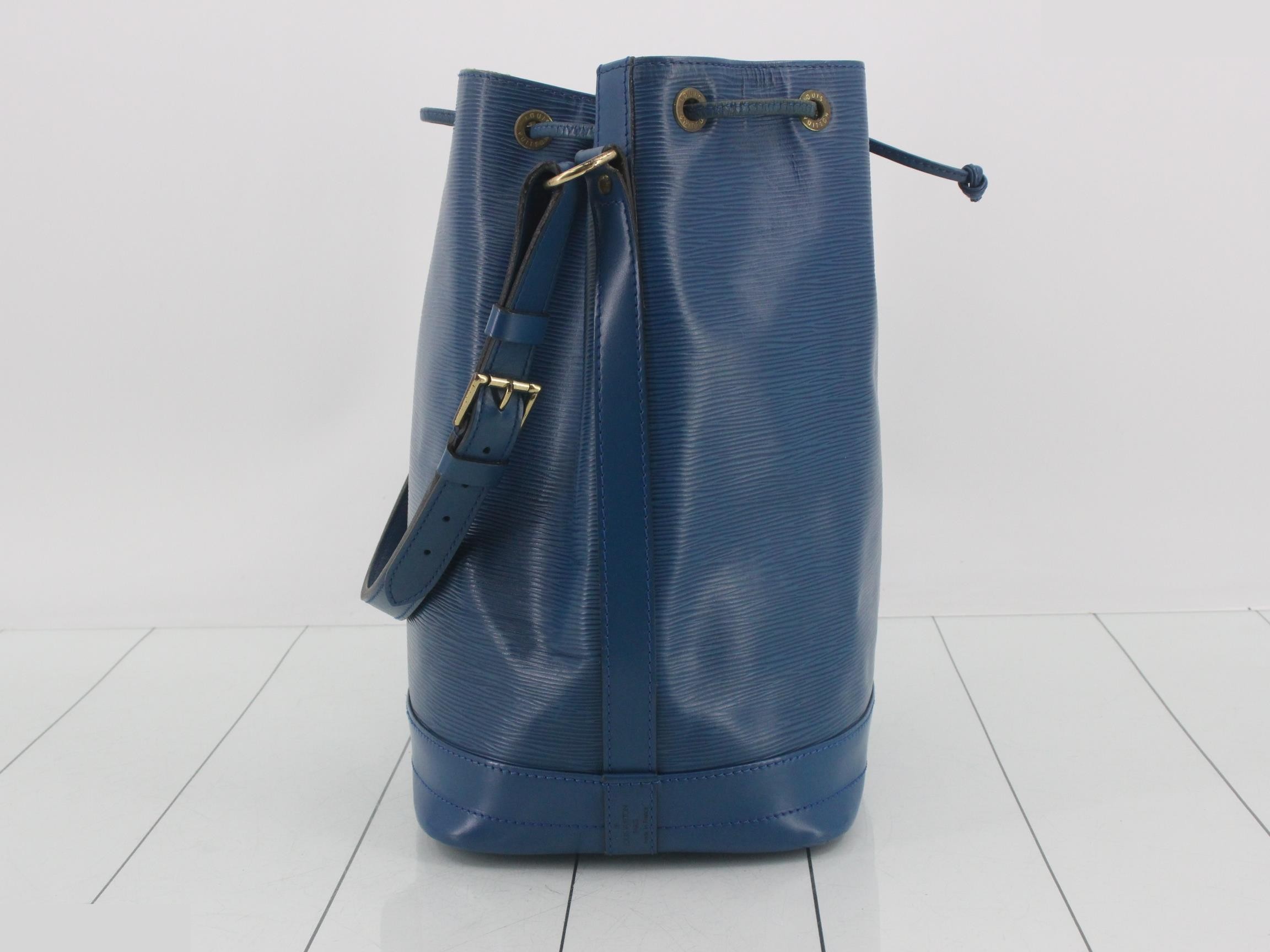 Noe Blue — view 4