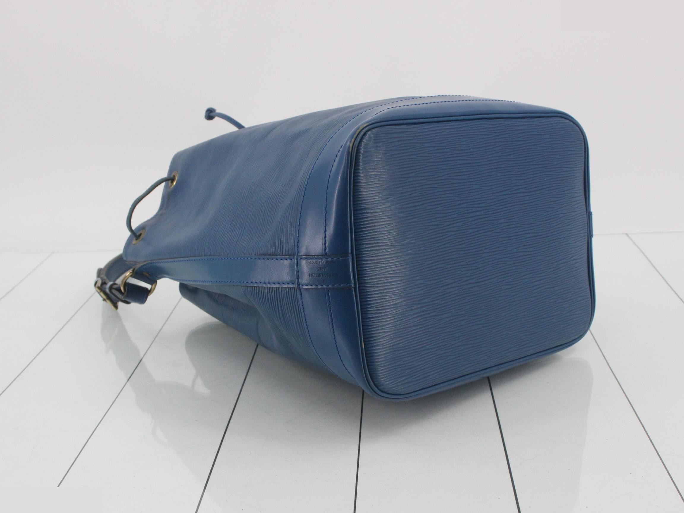 Noe Blue — view 5
