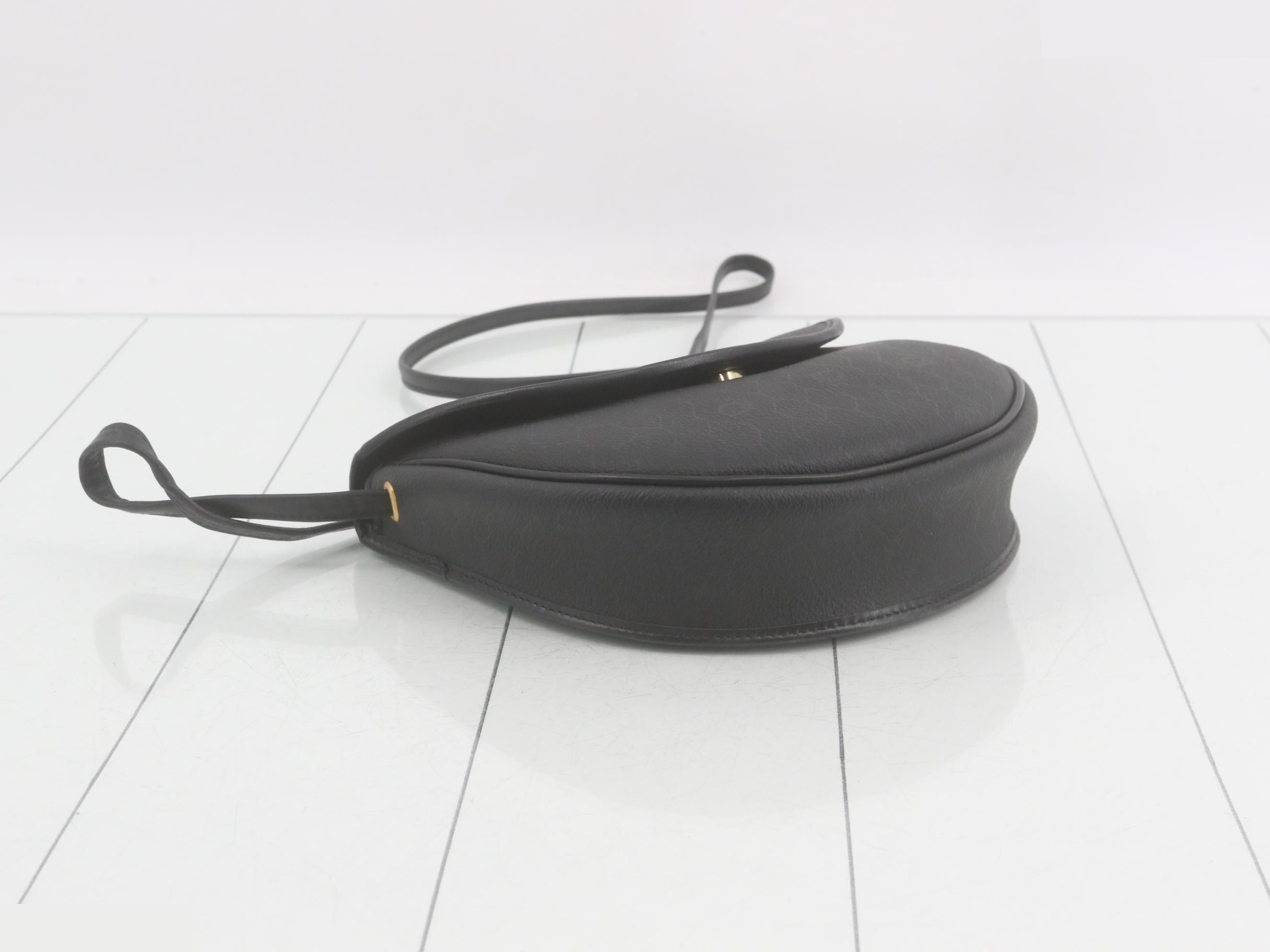 Honeycomb flap bag, black, 20 x 18 x 5 cm, shoulder strap approx. 110 cm — view 5