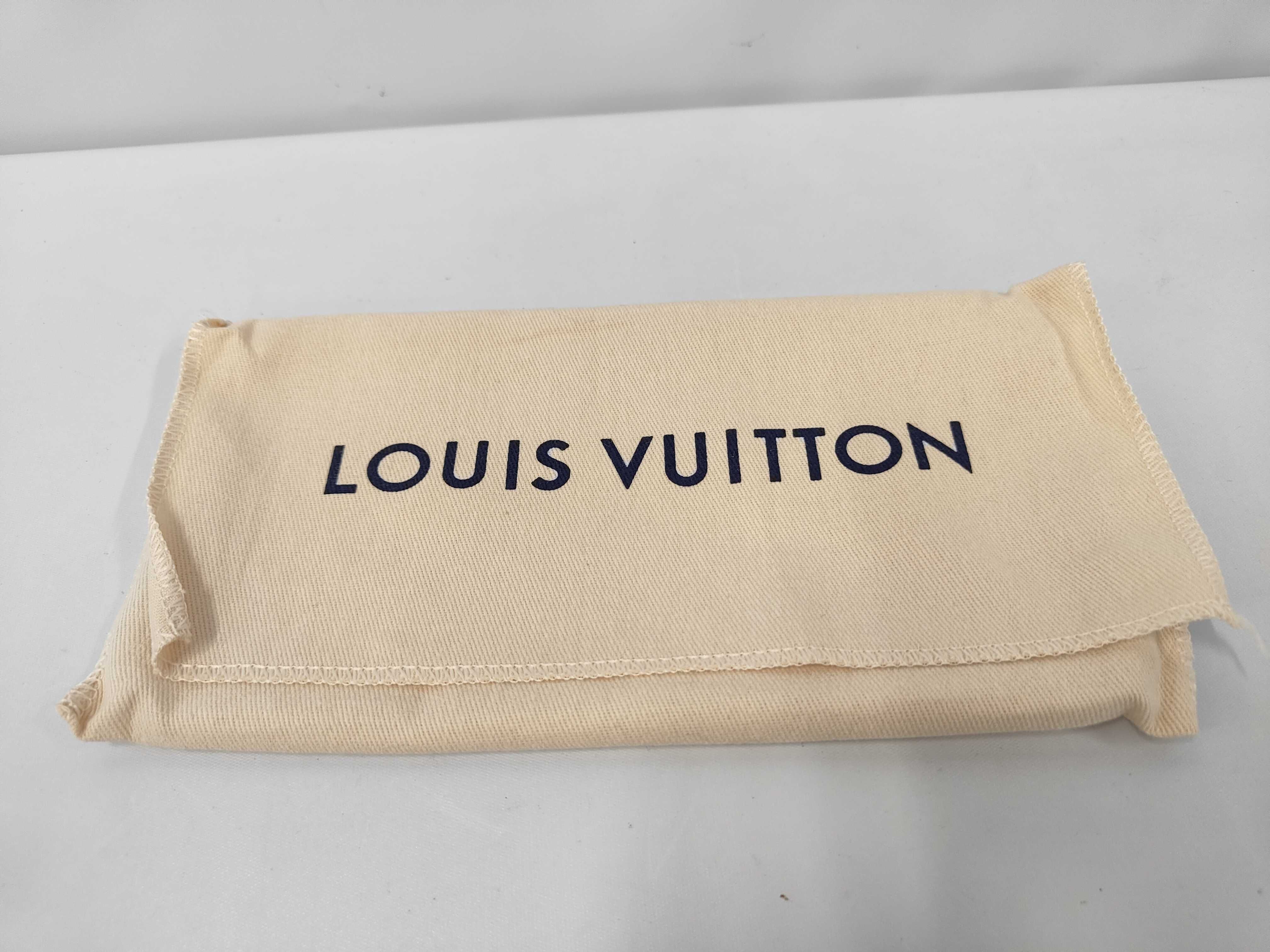 M69038 Monogram Taurillon Portefeuille Brazza Long Wallet — view 10