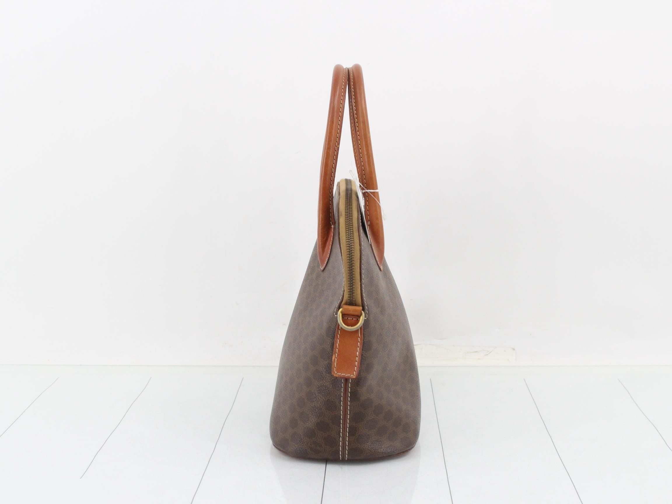 handbag — view 3