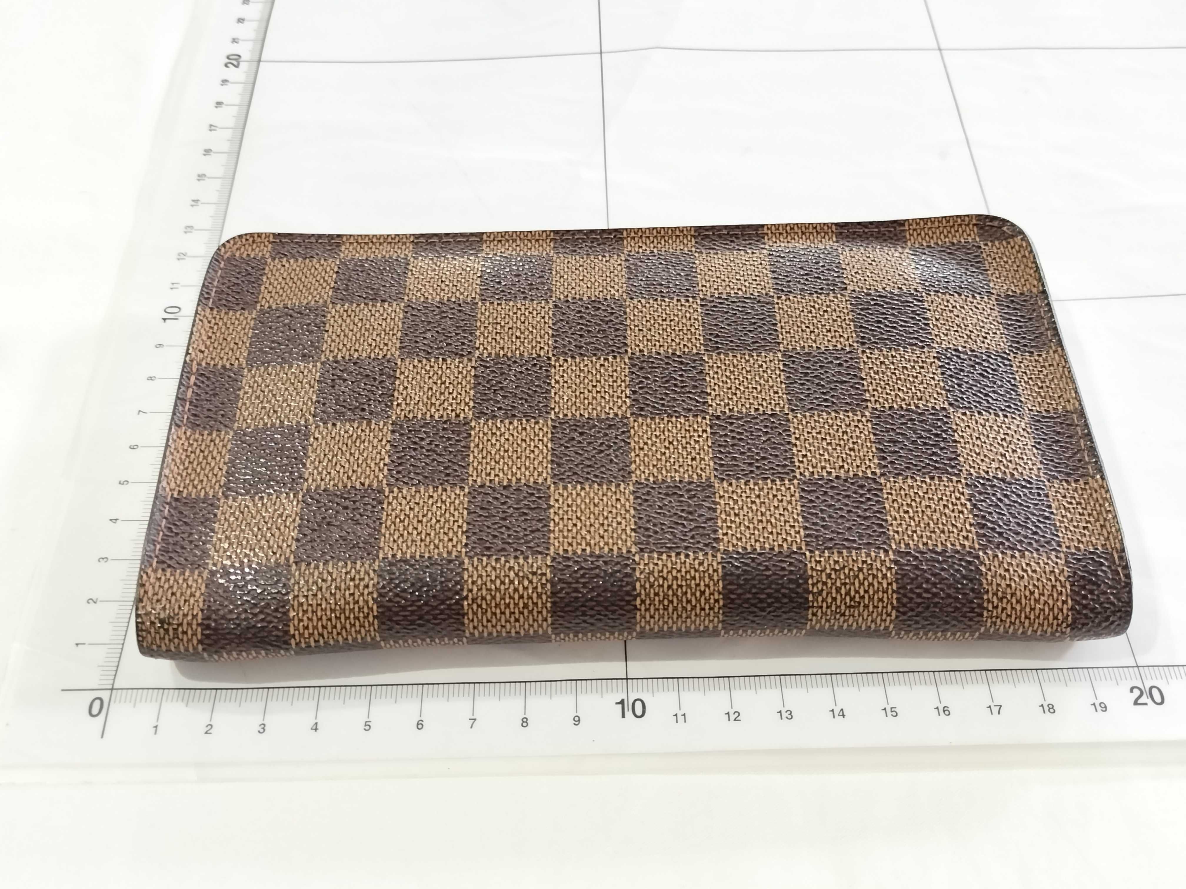 Damier Zippy Wallet — view 2