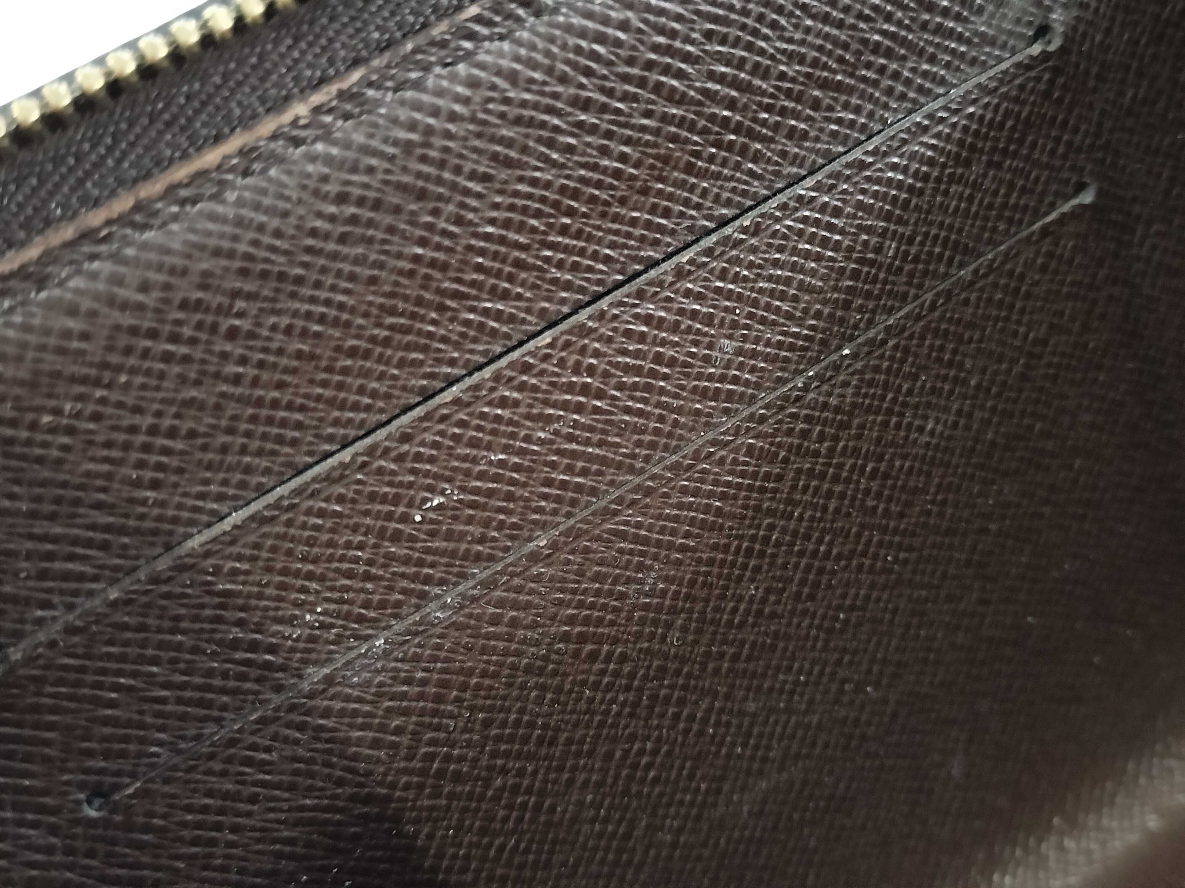 Damier Zippy Wallet — view 15