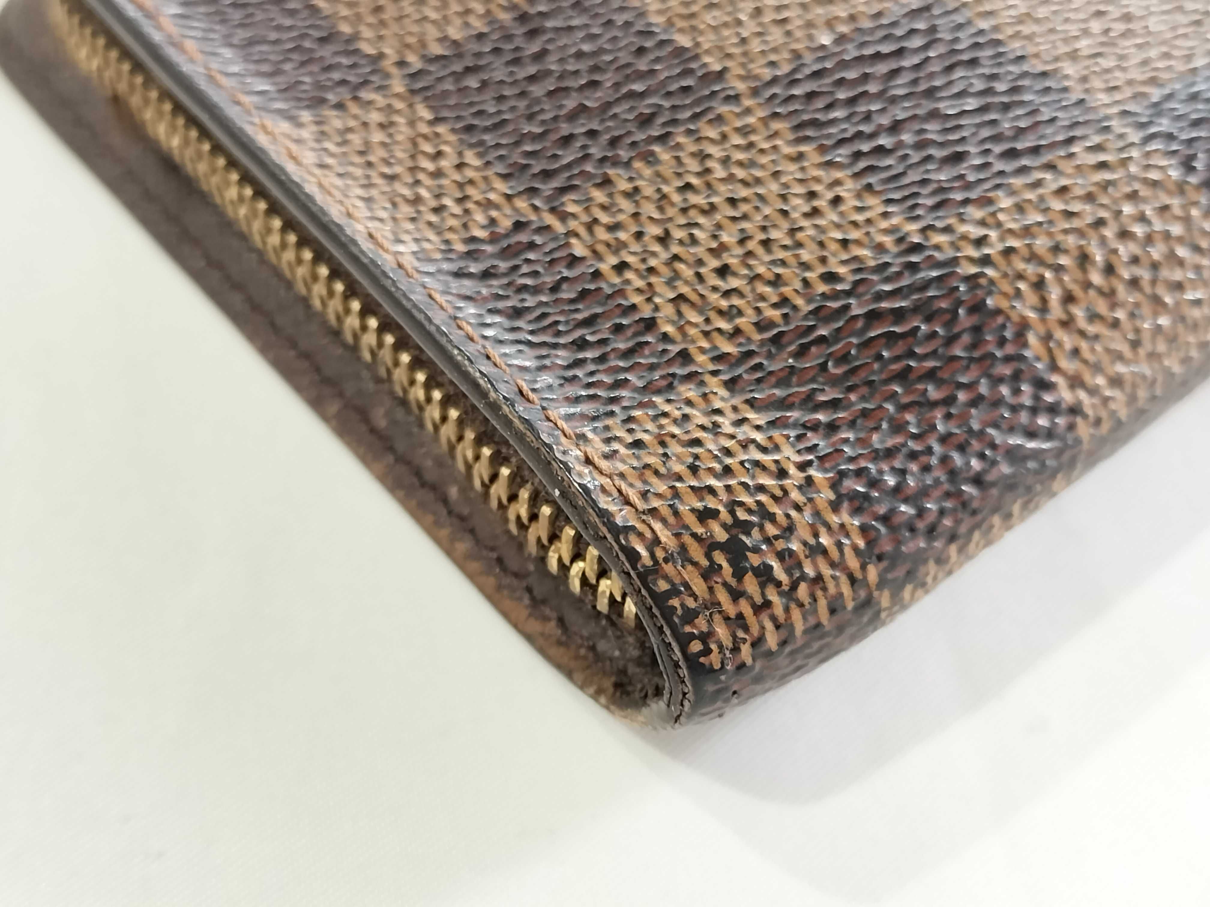 Damier Zippy Wallet — view 3