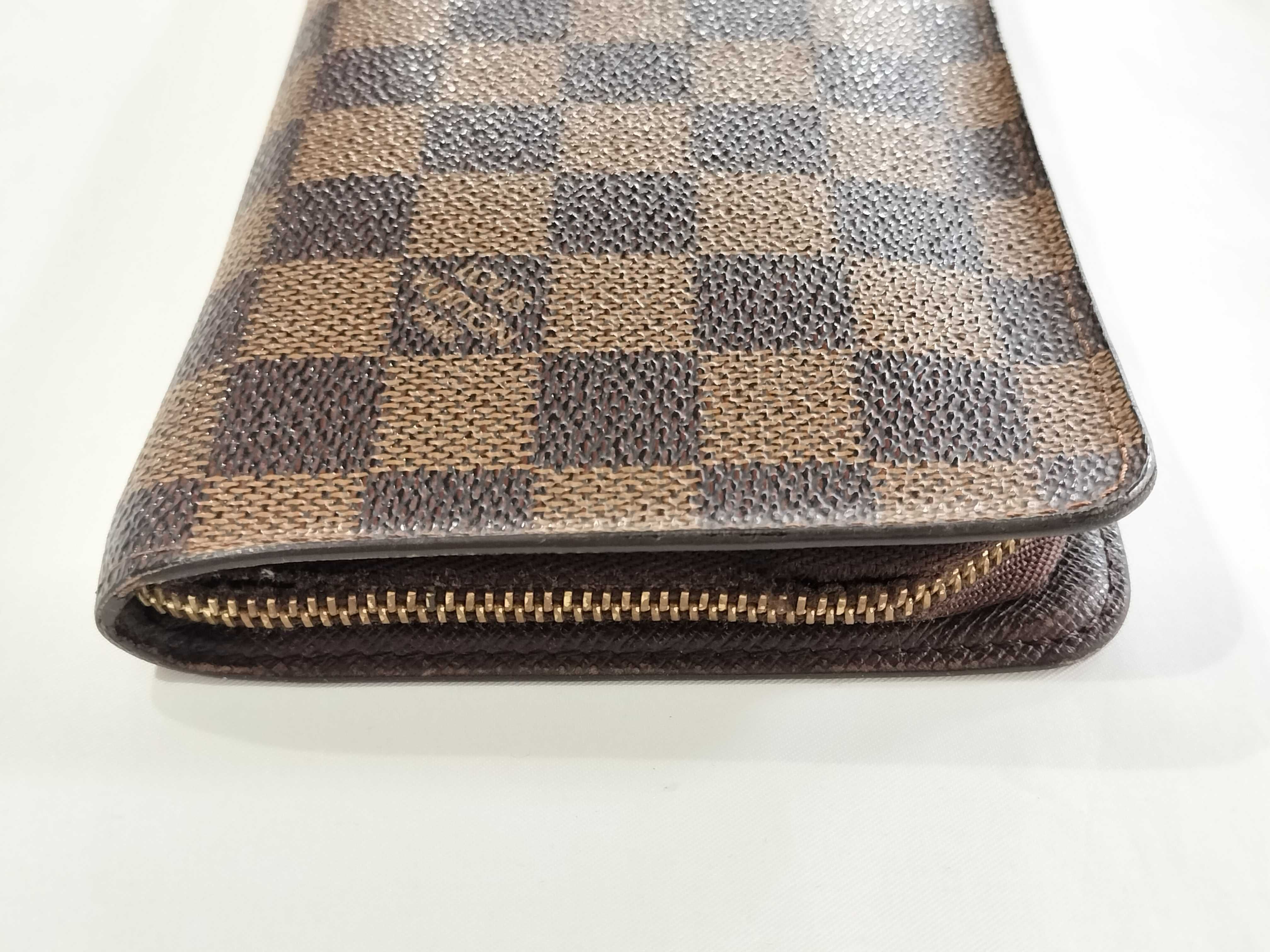 Damier Zippy Wallet — view 5