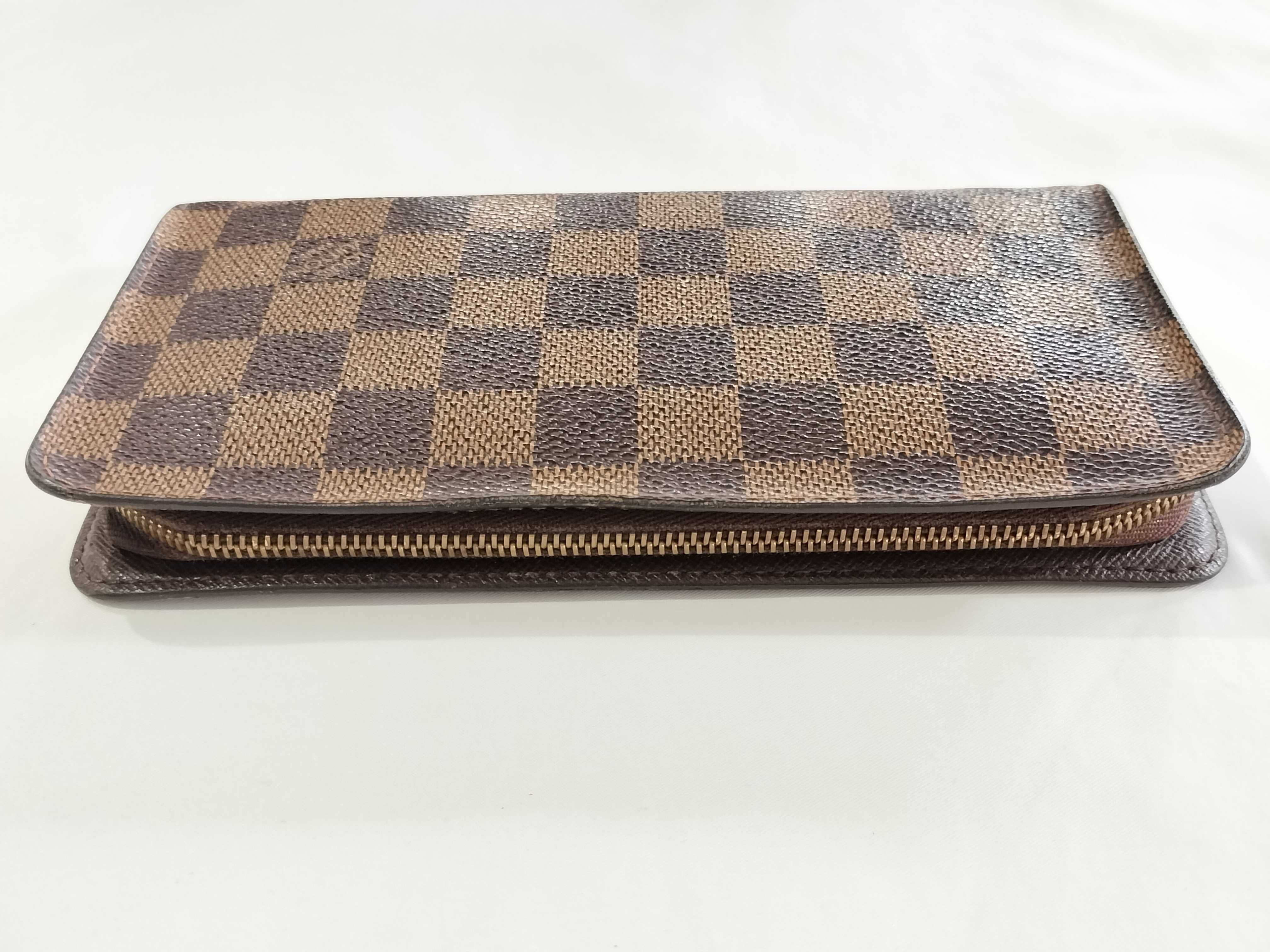 Damier Zippy Wallet — view 6