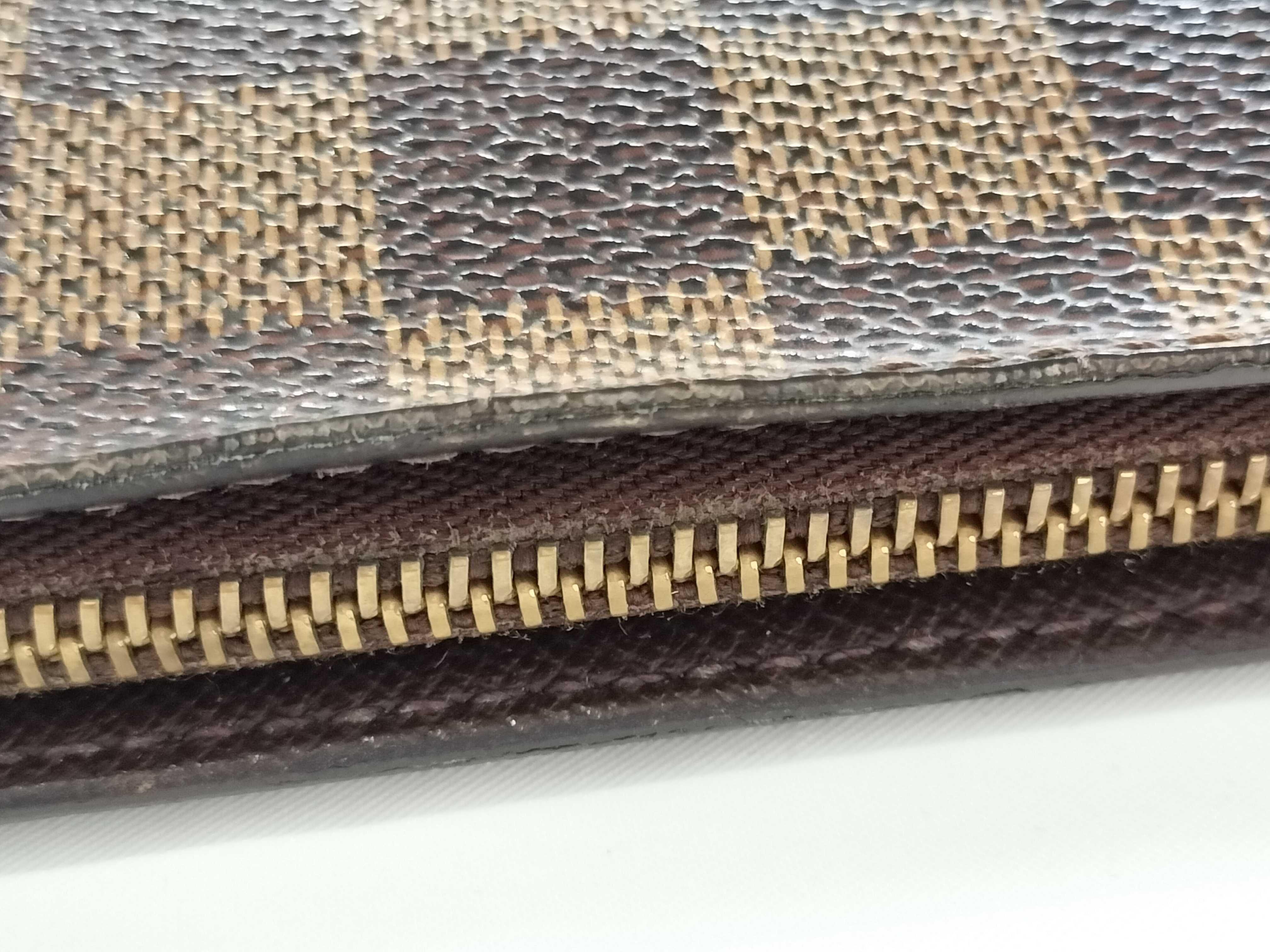 Damier Zippy Wallet — view 8