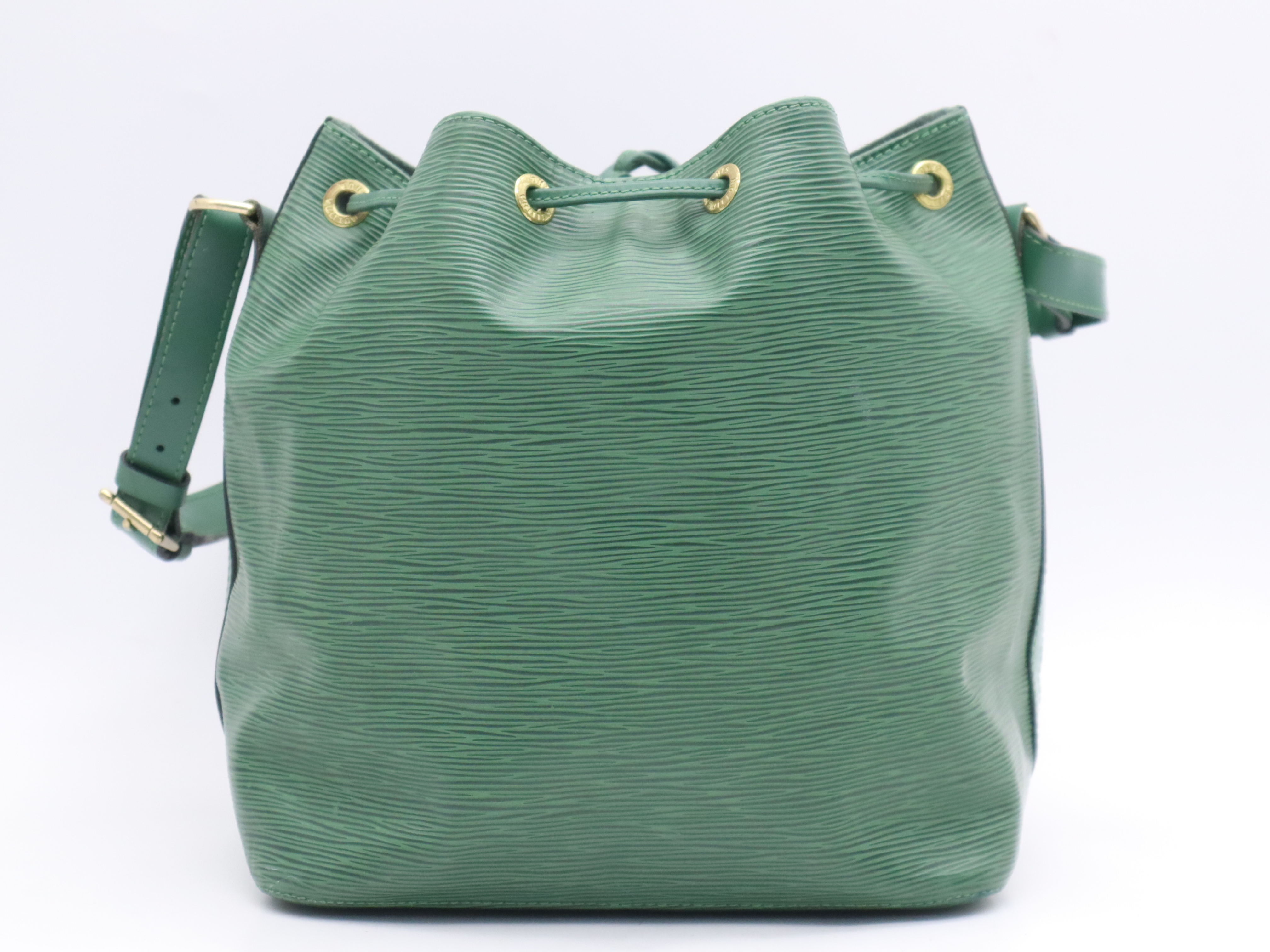 M44104 Epi Petit Noe Borneo Green Shoulder Bag — view 2