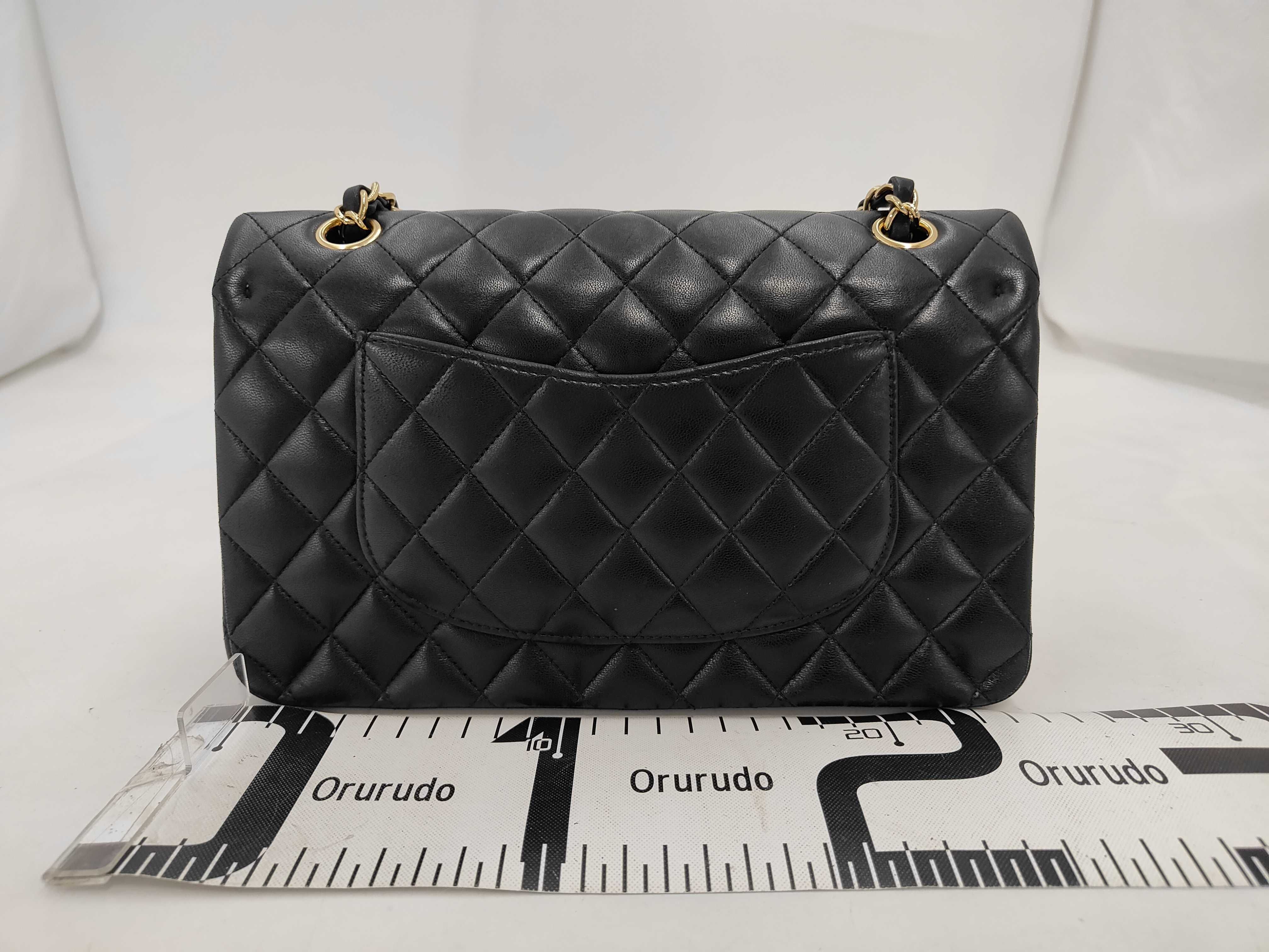 Matelassé 25 Double Flap Double Chain Lambskin Shoulder Bag — view 2