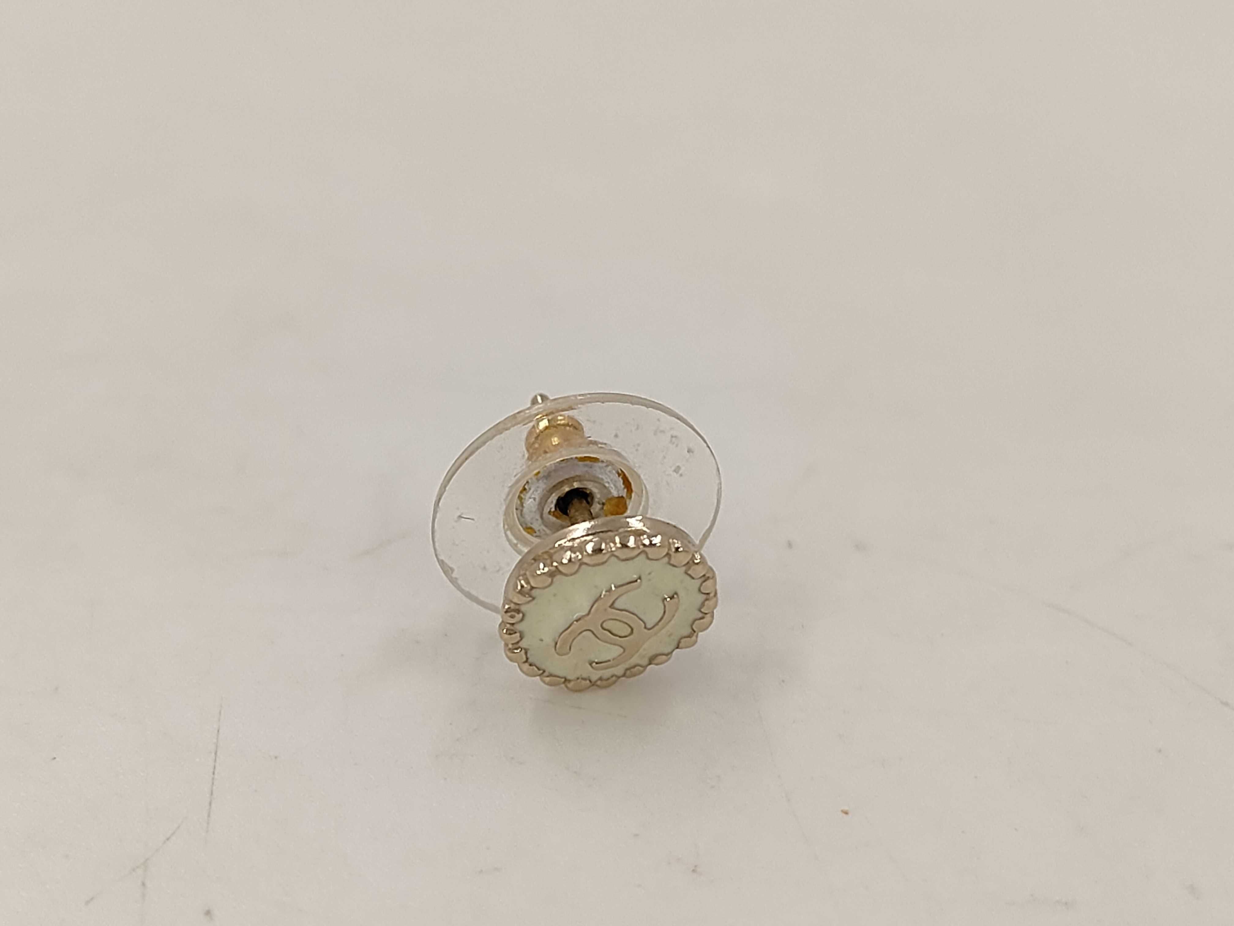 Coco Mark Chanel Coco White Pe Earrings