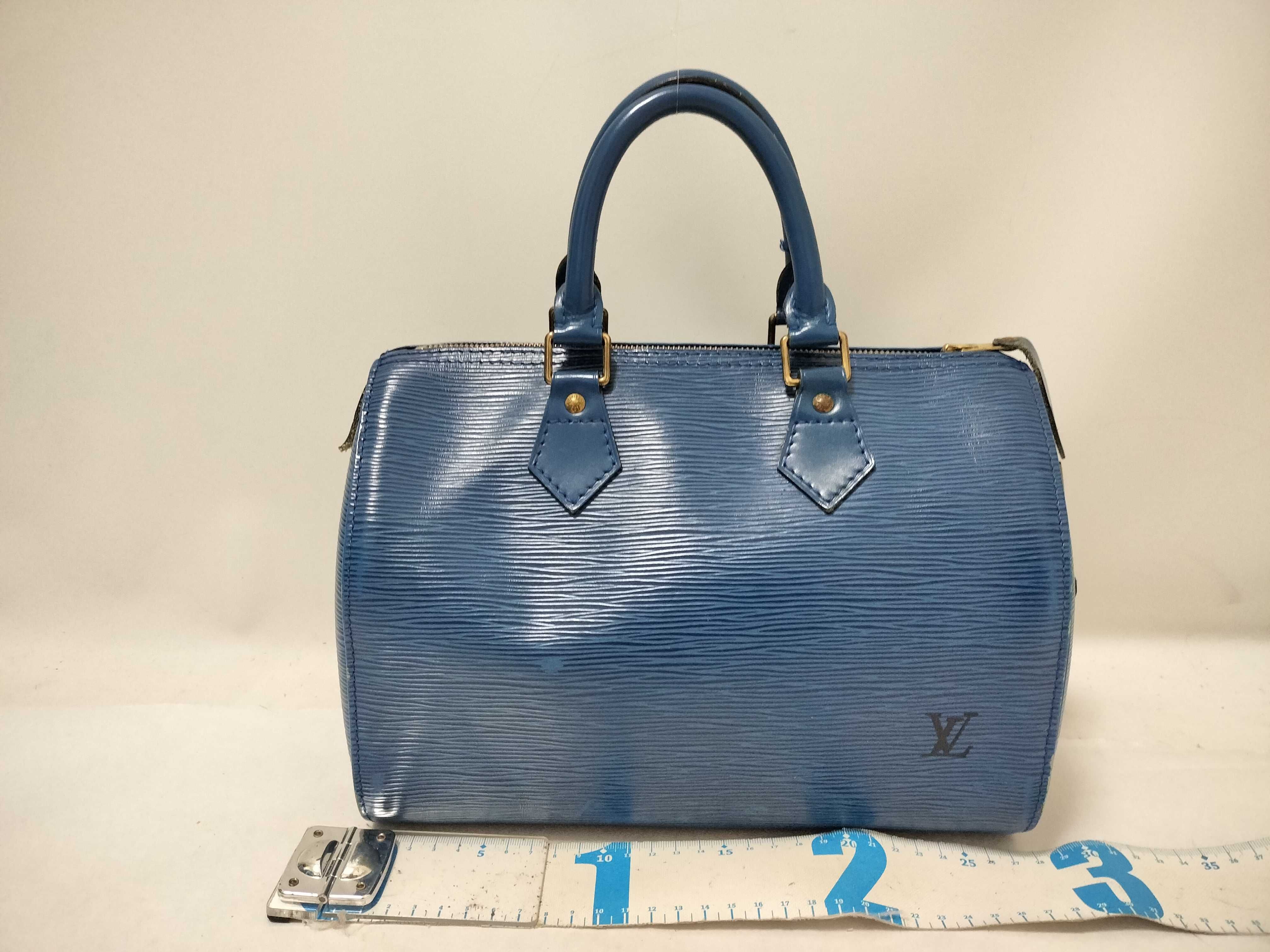Epi Speedy 25 Handbag with Key and Padlock — view 2