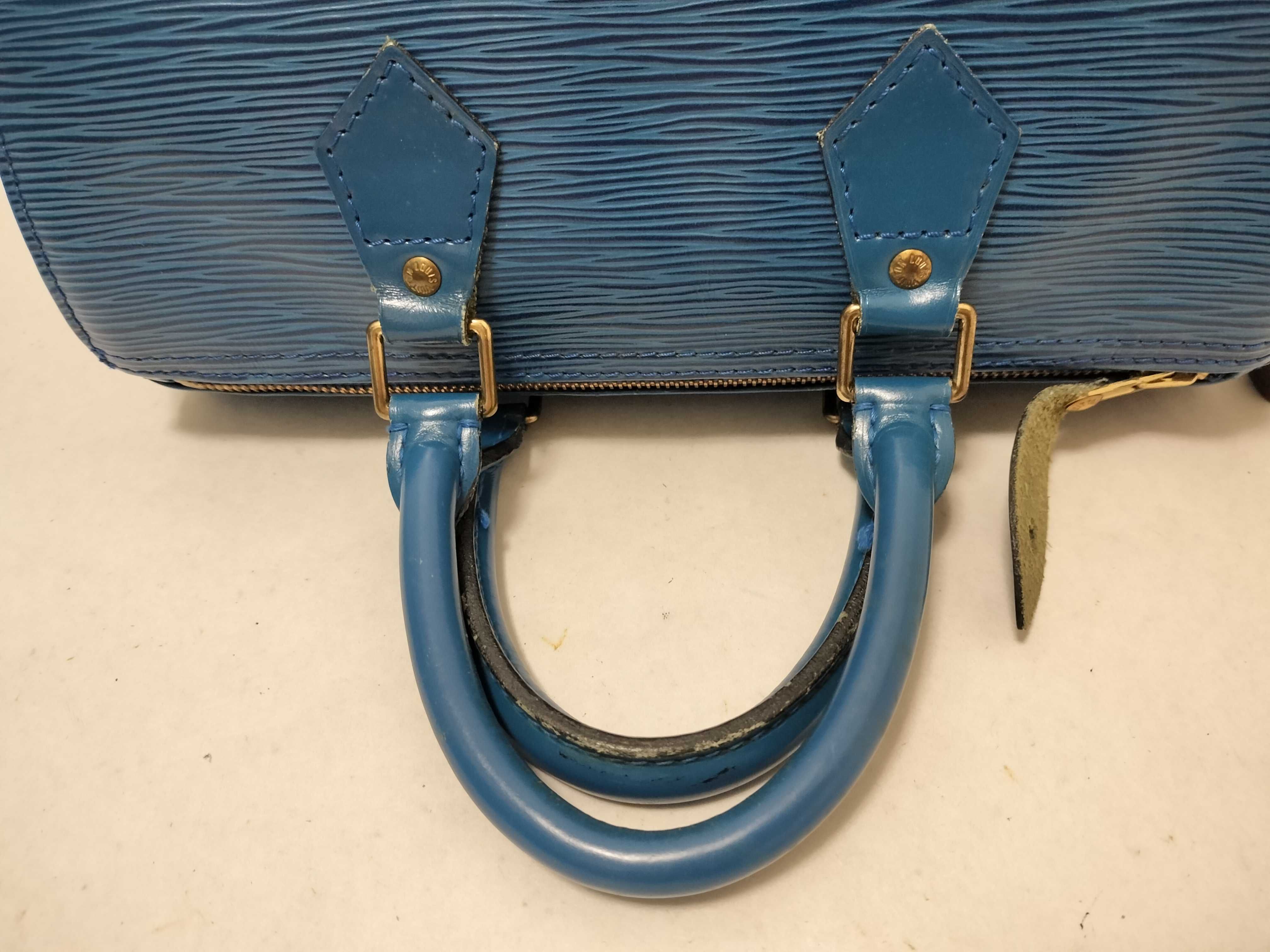 Epi Speedy 25 Handbag with Key and Padlock — view 3