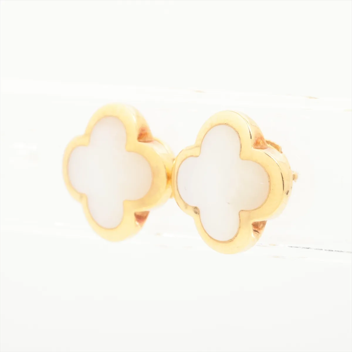 Pure Alhambra Shell Earrings 750(YG) 3.3g JB105270 Shell — view 3