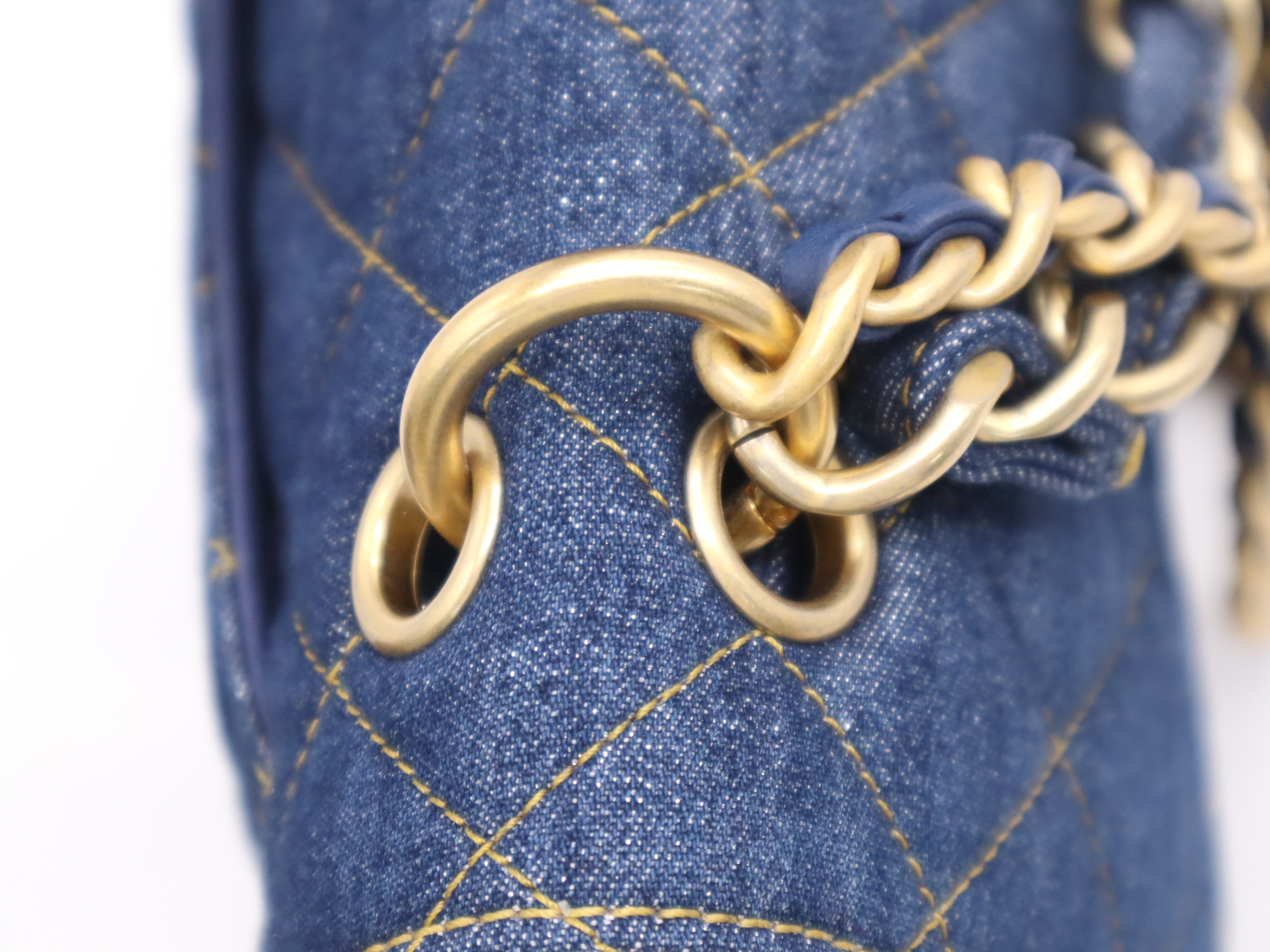 AS3932 Denim Matelassé 2-Way Chain Shoulder Bag with Dust Bag — view 7