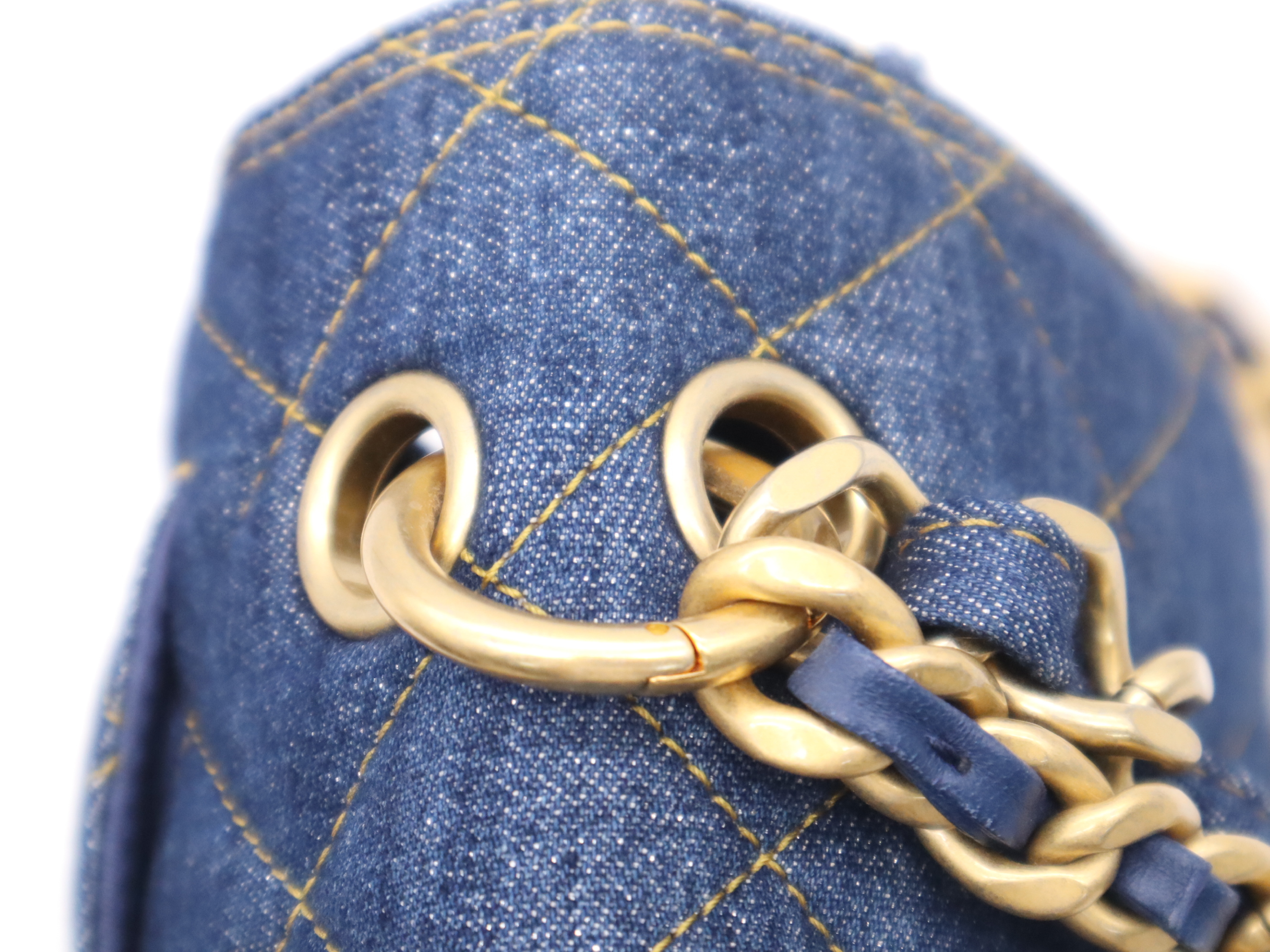 AS3932 Denim Matelassé 2-Way Chain Shoulder Bag with Dust Bag — view 8