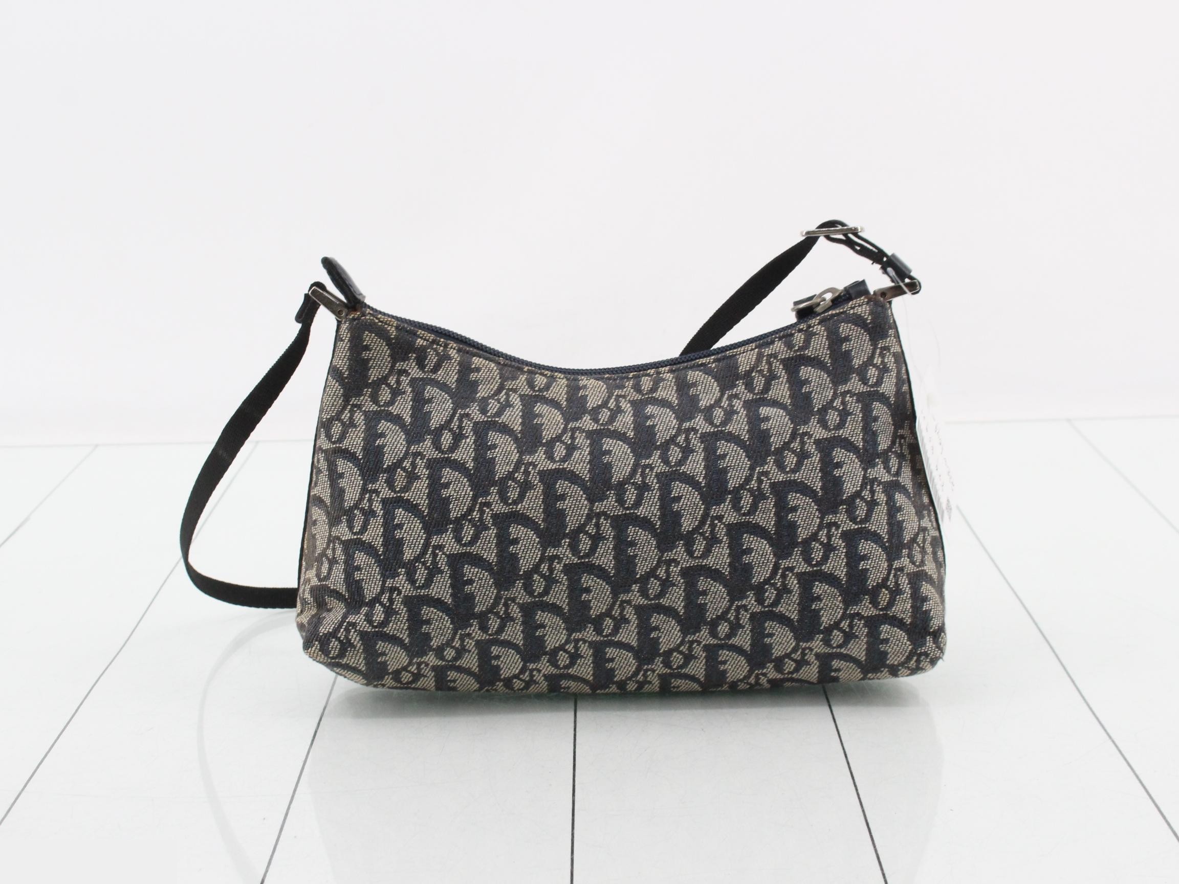Trotter (bag) - handbag — view 2