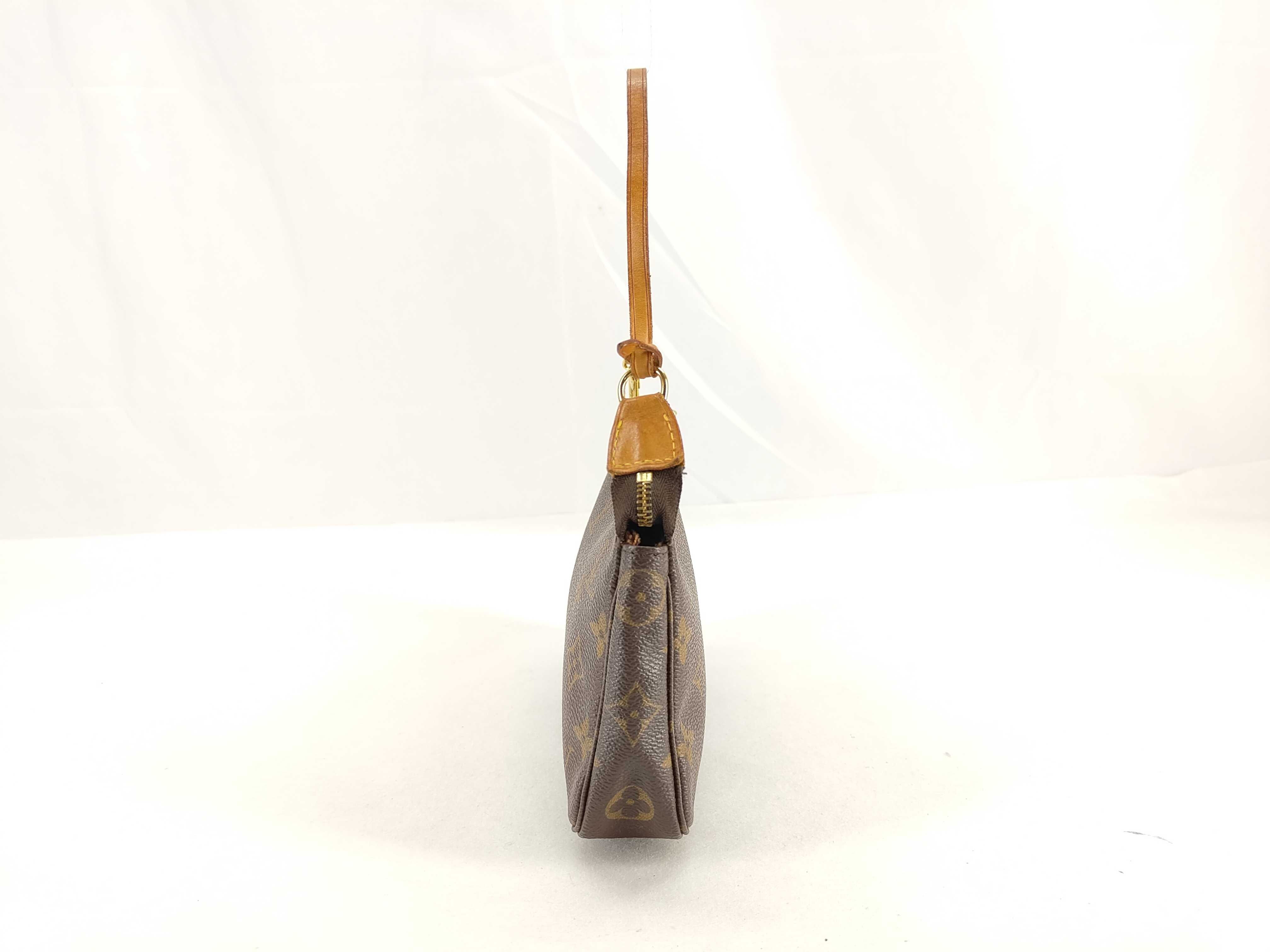 Monogram Pochette Accessoires M51980 VI0010 Brown Pouch — view 3