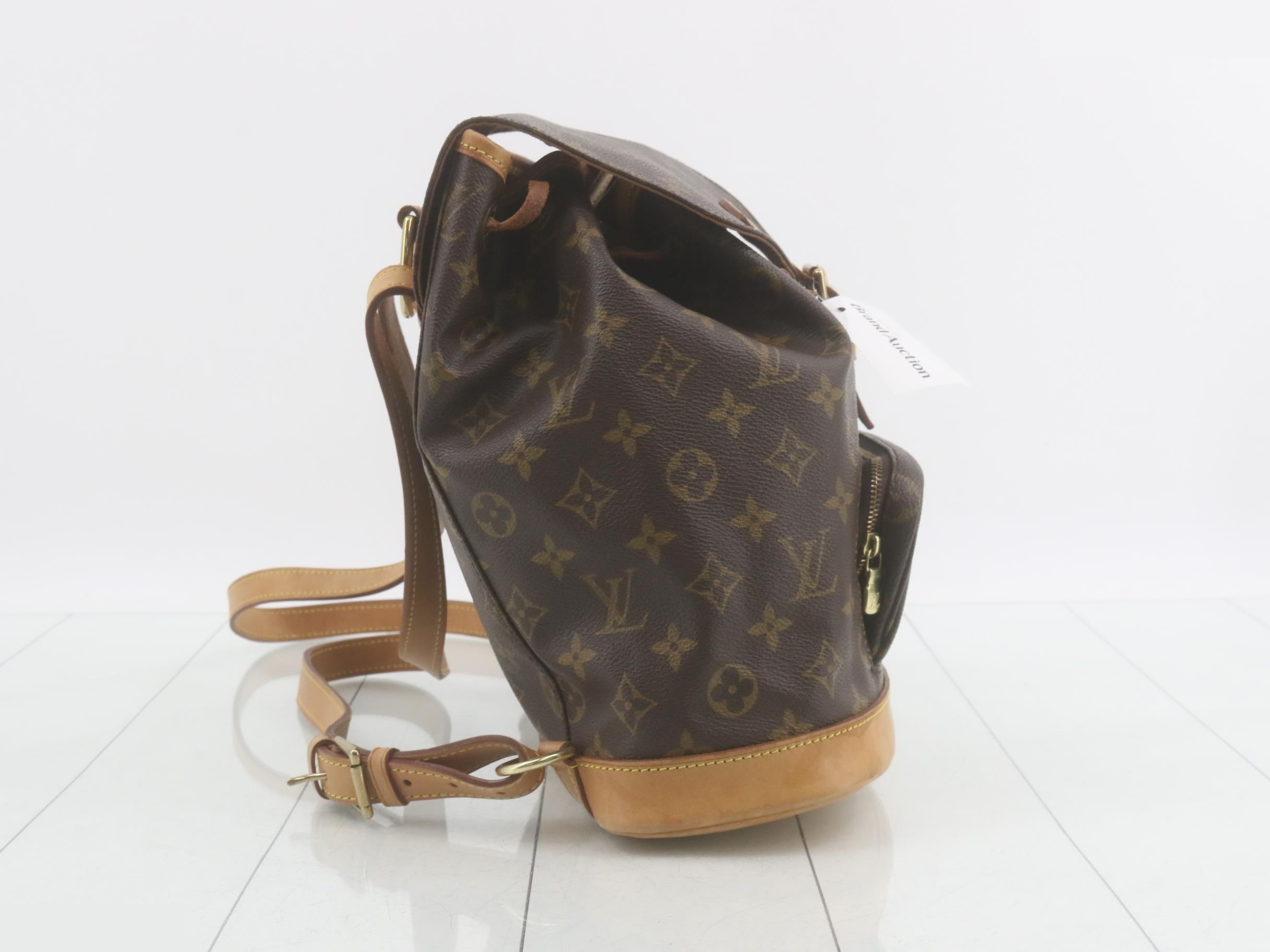 LV Monogram Montsouris MM Backpack M51136 — view 4