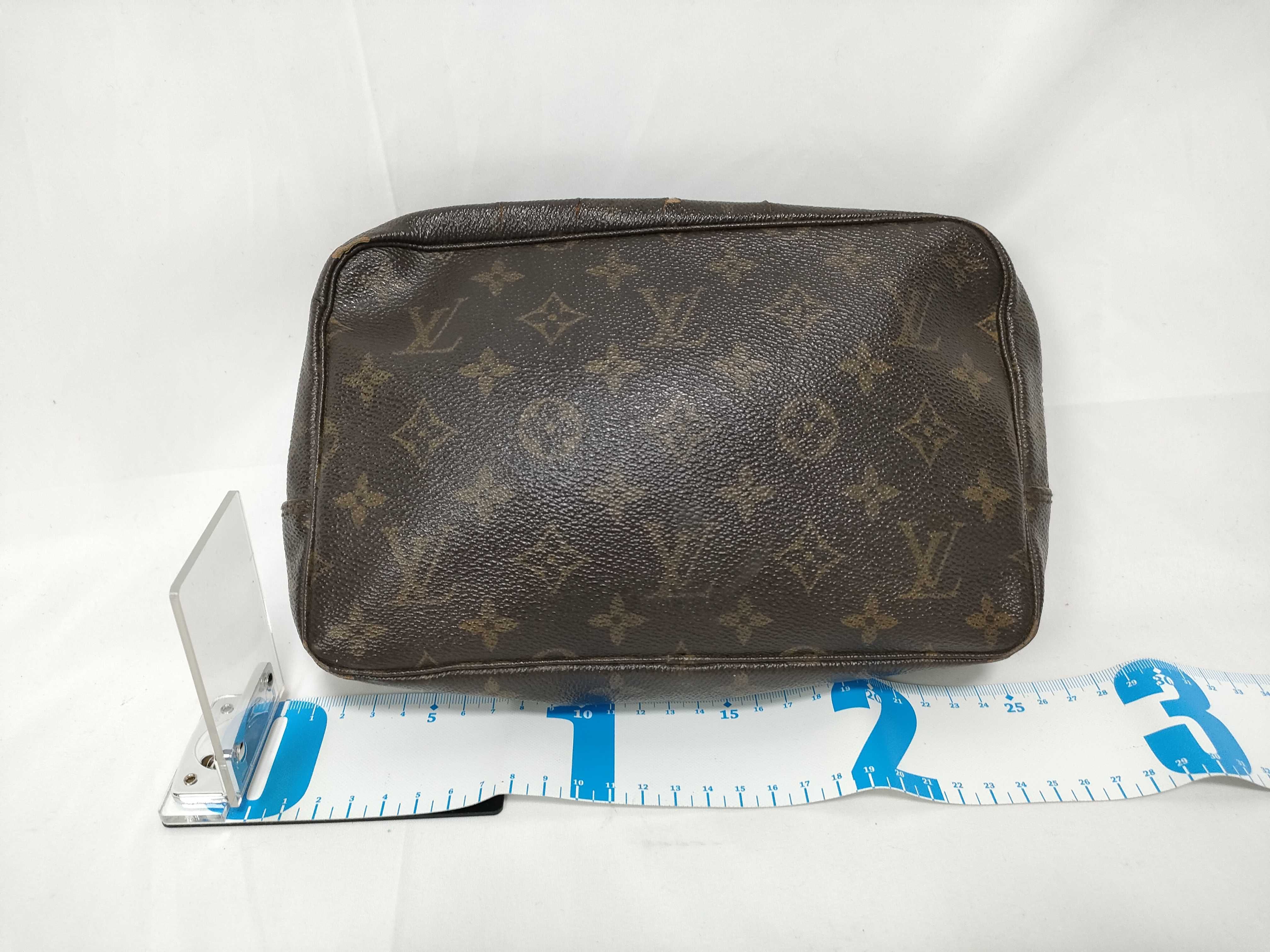 Monogram Louis Vuitton Monogram Trousses Toilette 23 M47524 Pouch — view 2