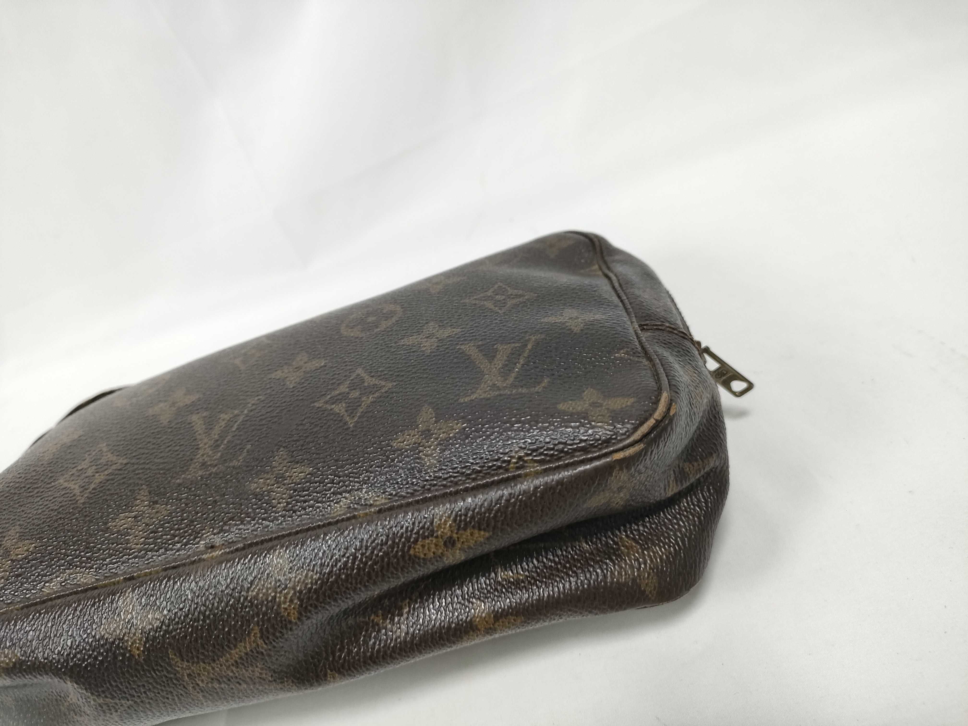 Monogram Louis Vuitton Monogram Trousses Toilette 23 M47524 Pouch — view 4