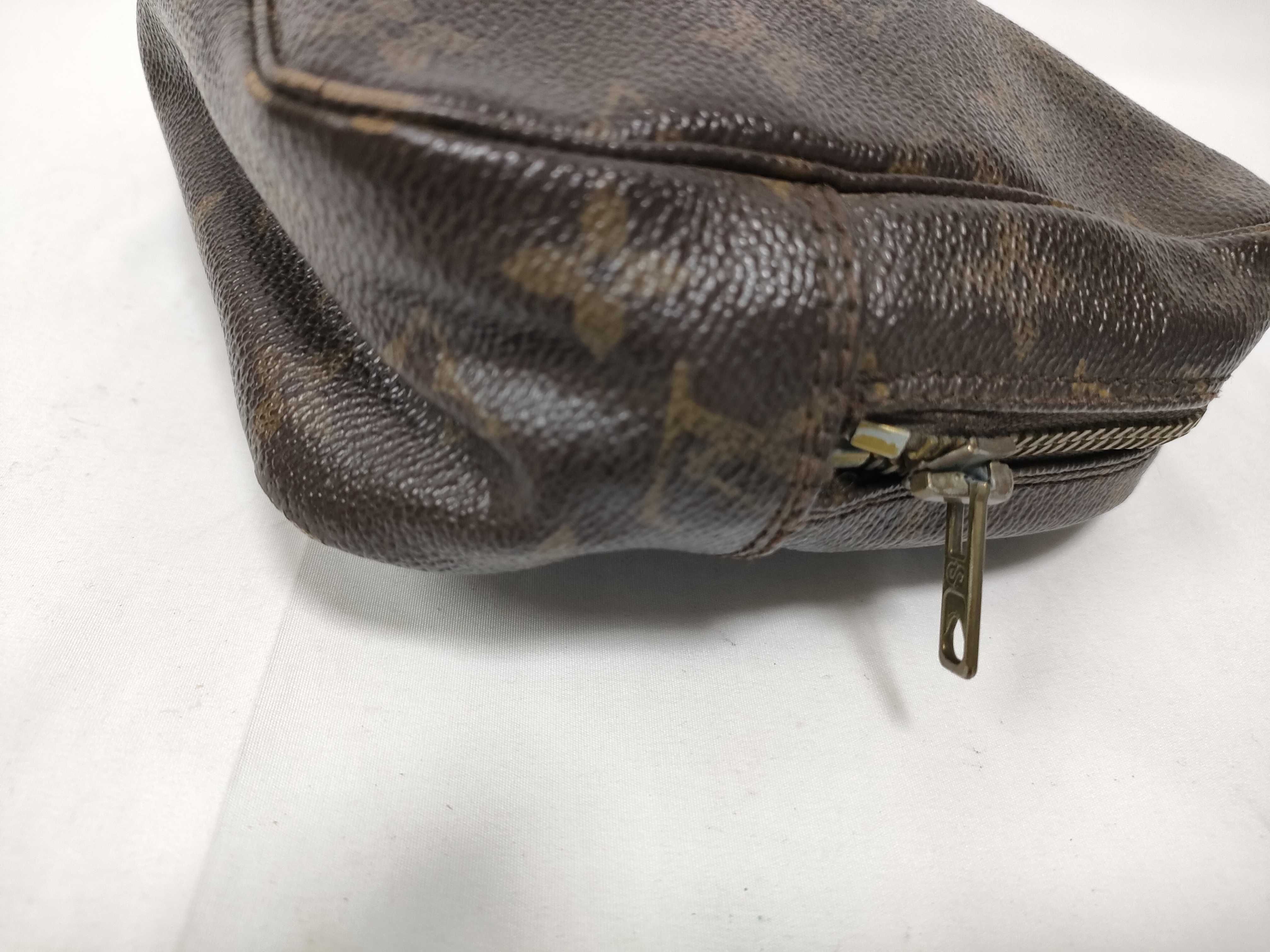 Monogram Louis Vuitton Monogram Trousses Toilette 23 M47524 Pouch — view 5