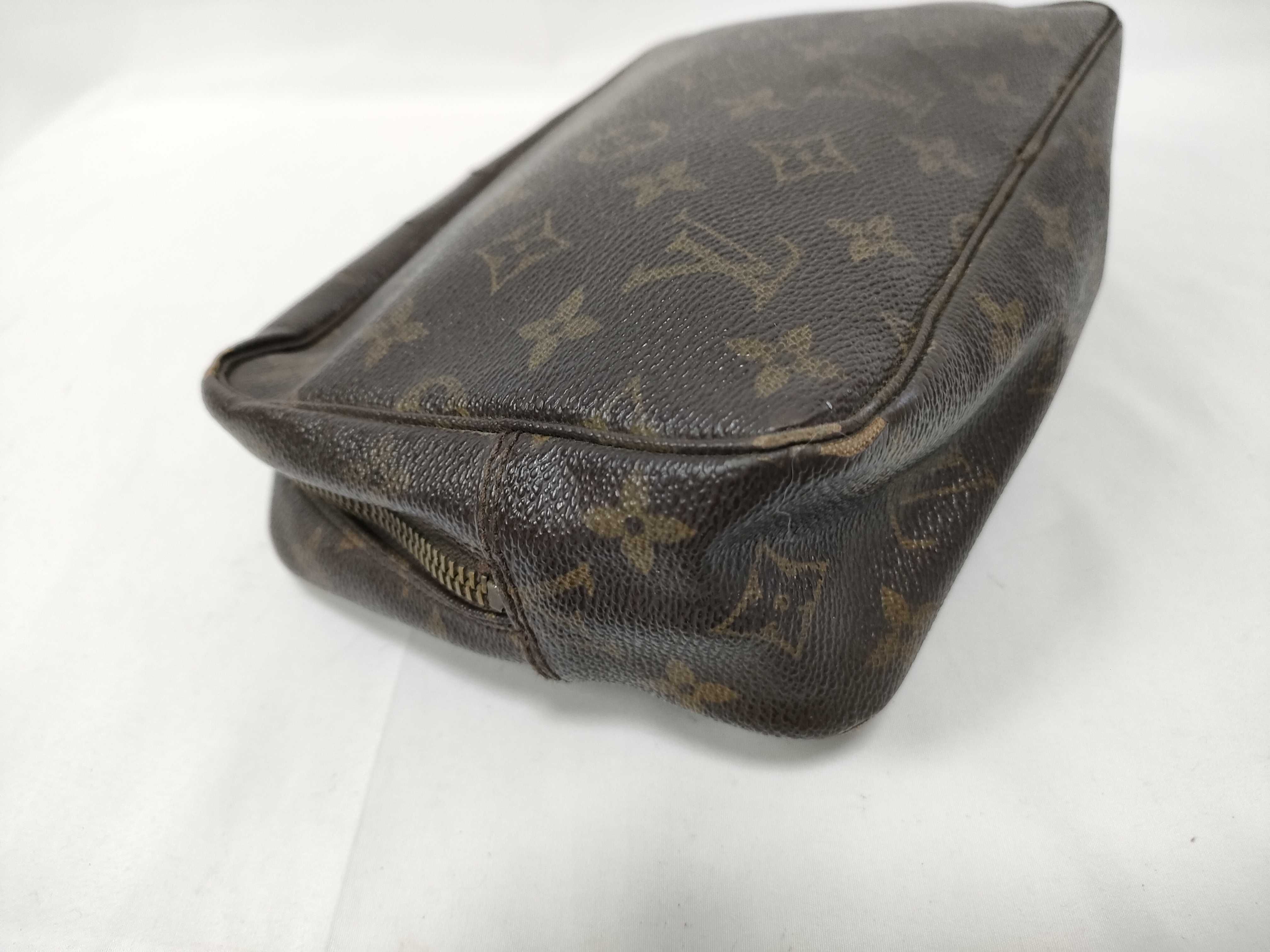 Monogram Louis Vuitton Monogram Trousses Toilette 23 M47524 Pouch — view 6
