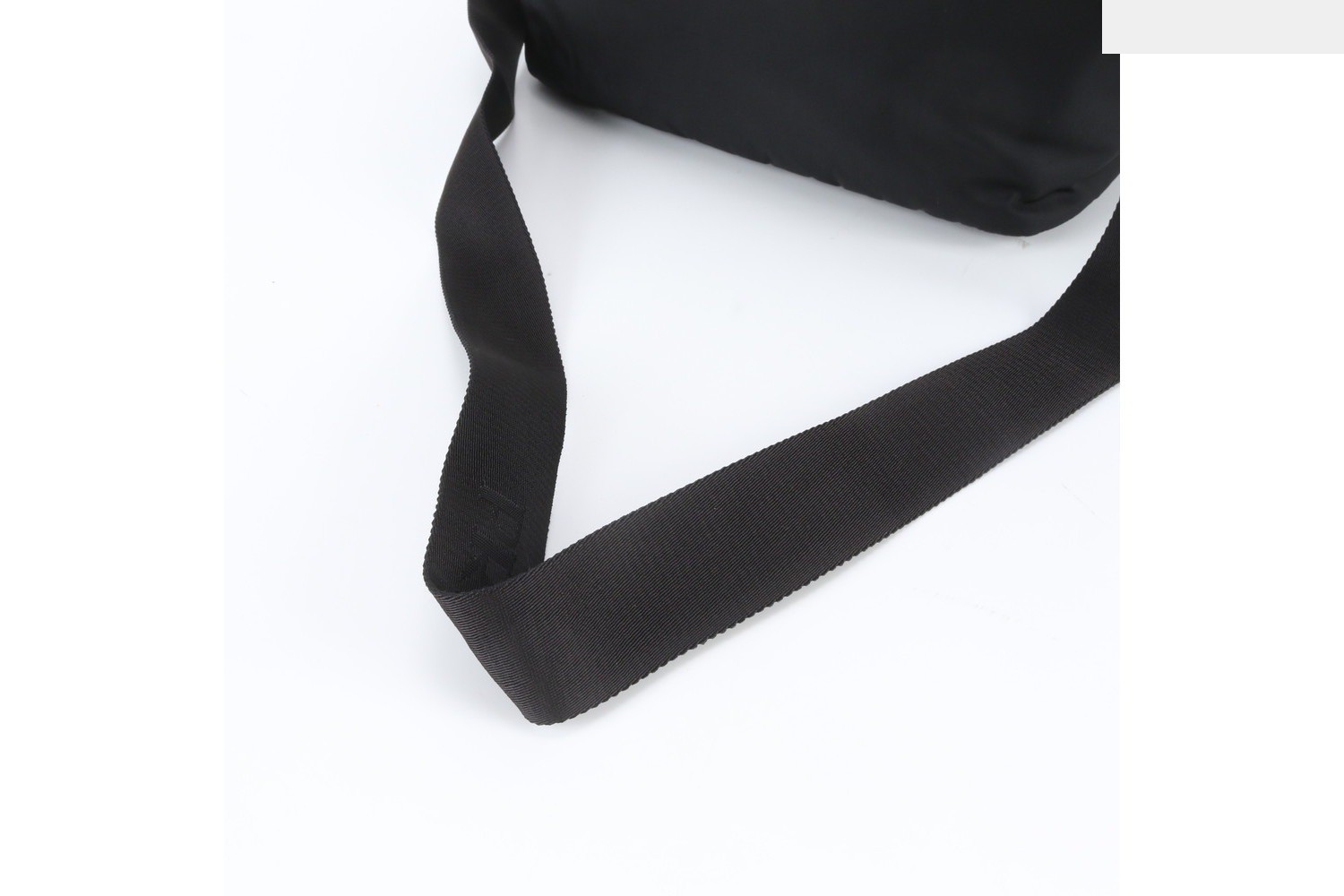 Reversible nylon 2-way shoulder bag with guarantee (BN1959) — view 4