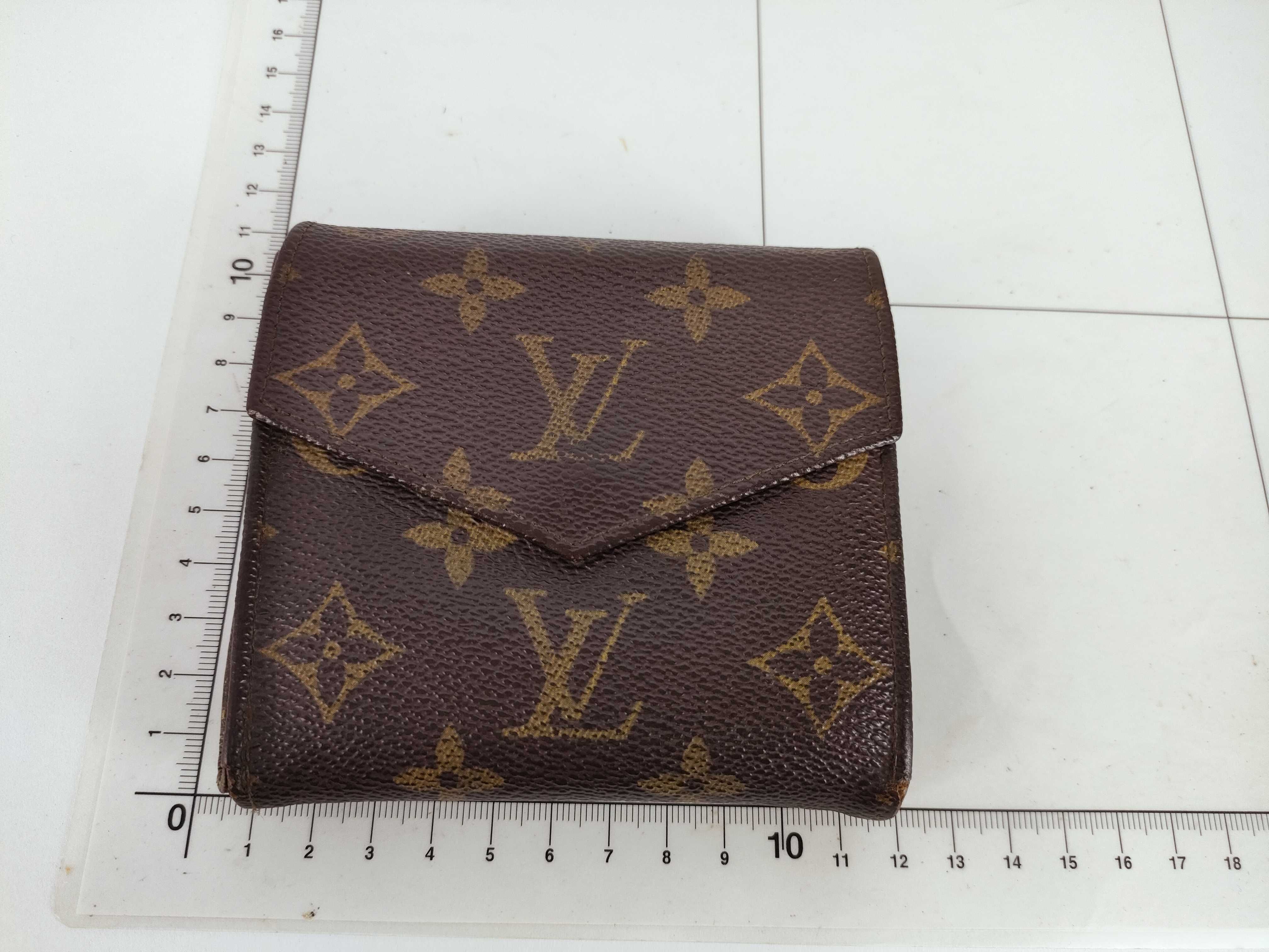 Monogram Louis Vuitton Wallet — view 2