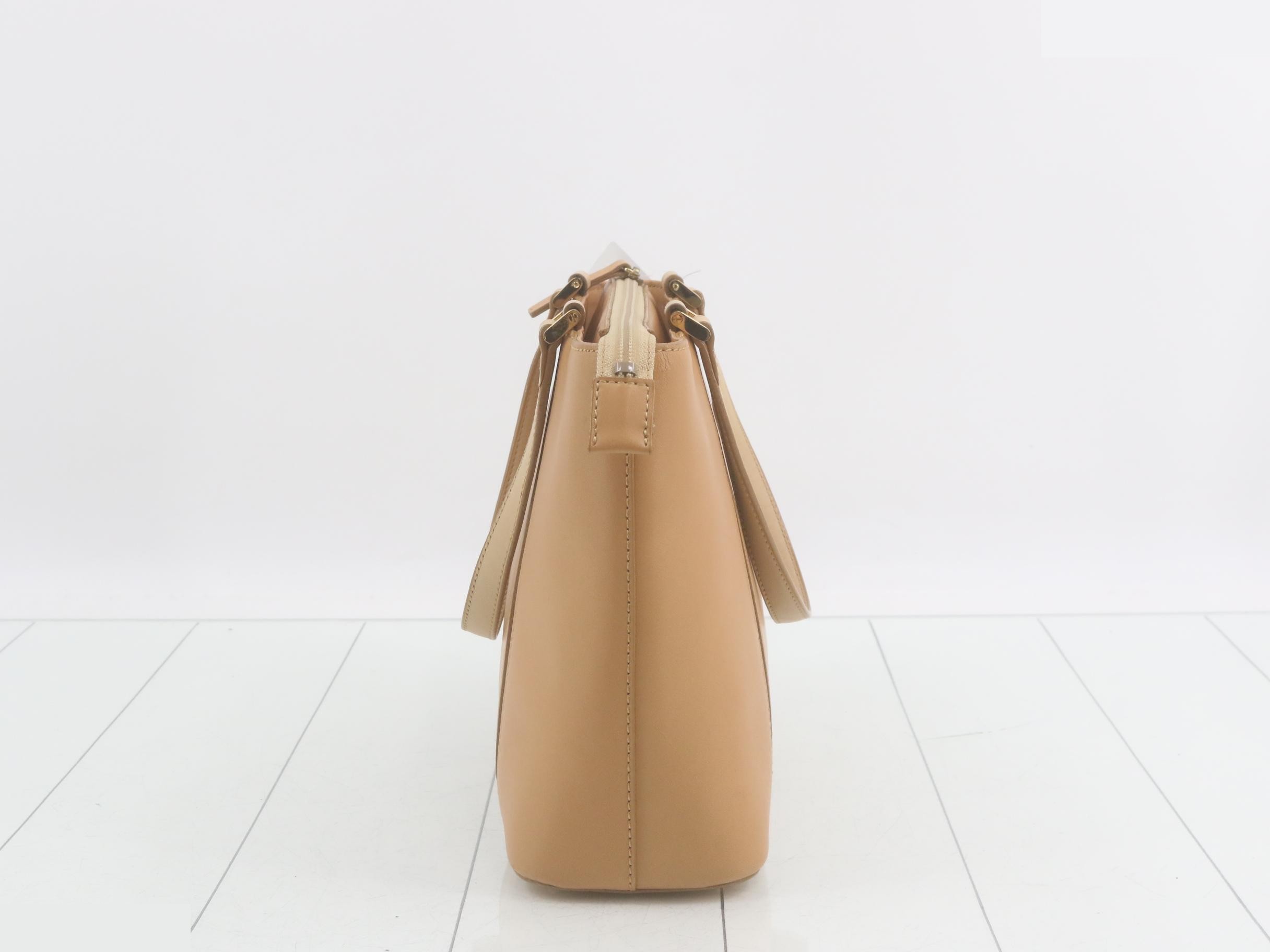 handbag — view 3
