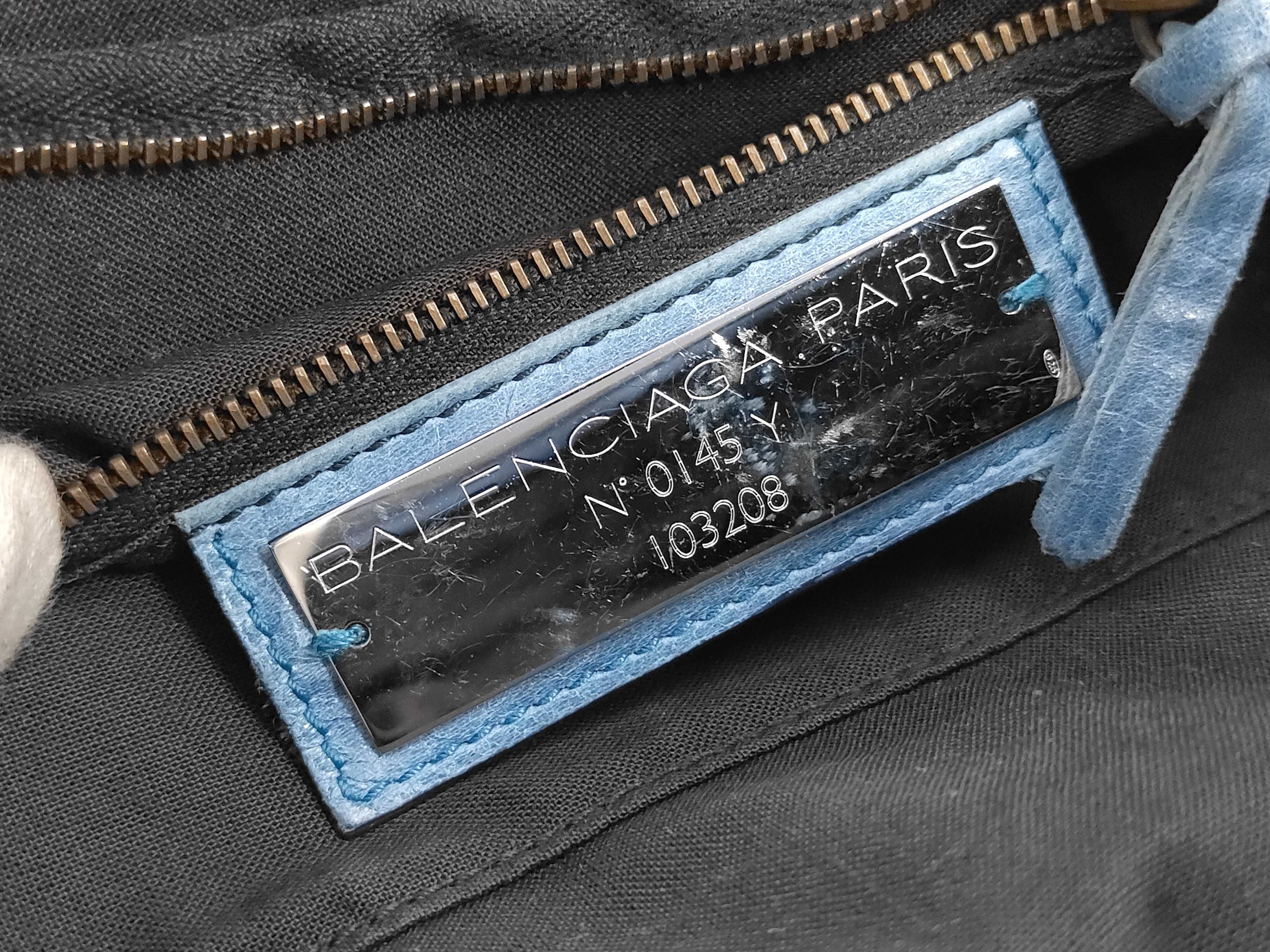The First Shoulder Bag with Shoulder Strap — view 9