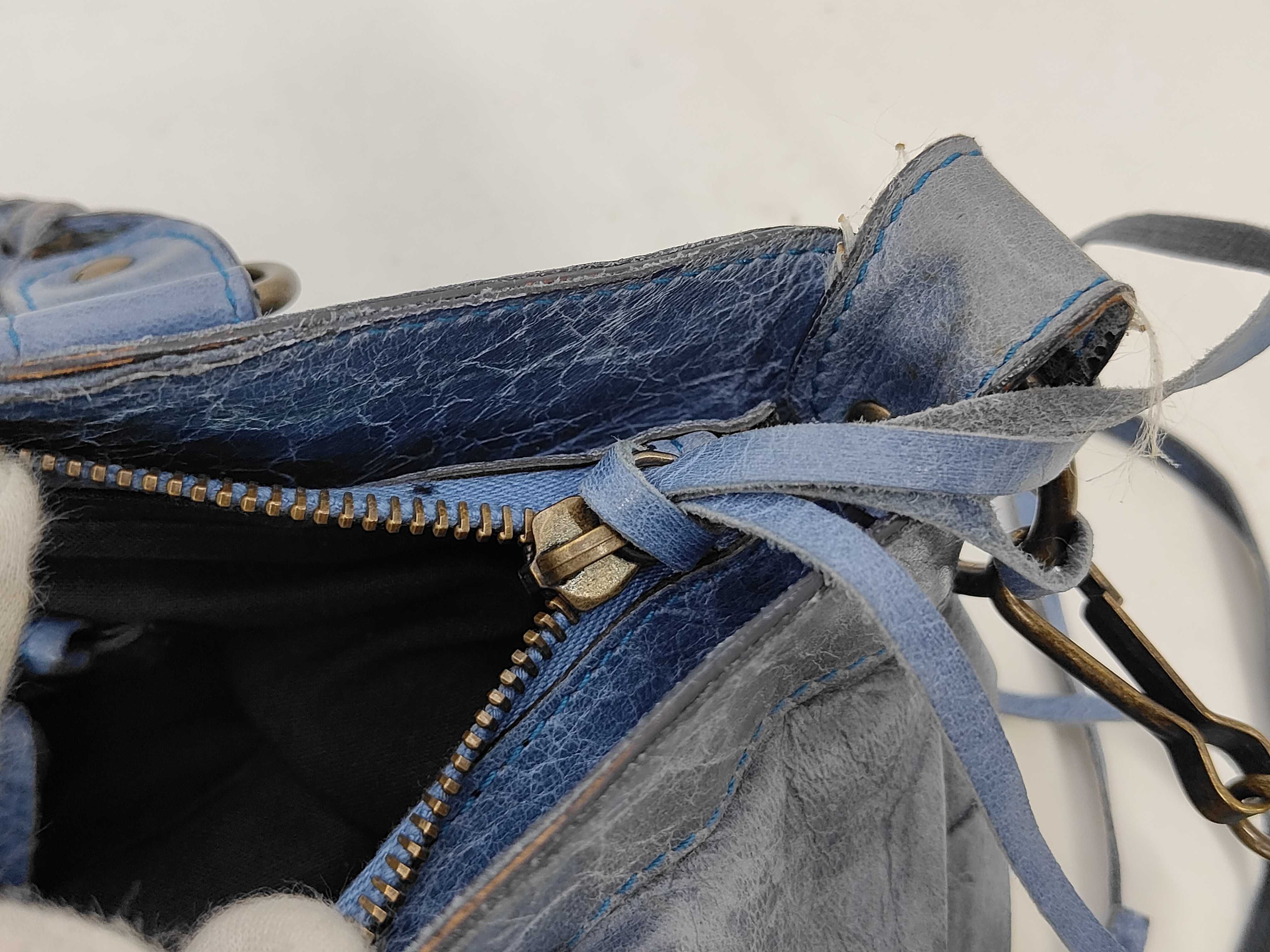 The First Shoulder Bag with Shoulder Strap — view 10
