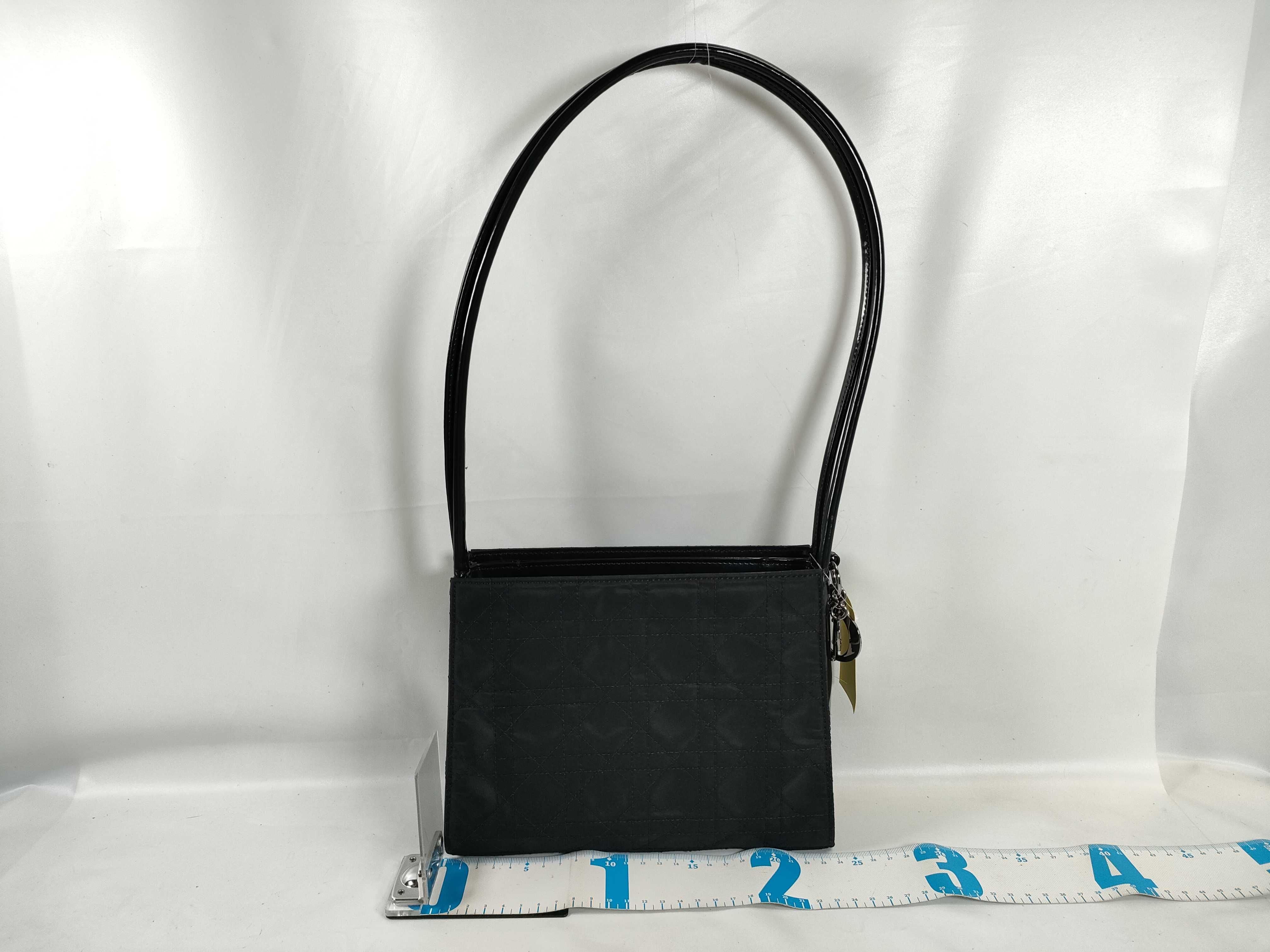 Black One-Shoulder Shoulder Bag with Stiff Zipper — view 2