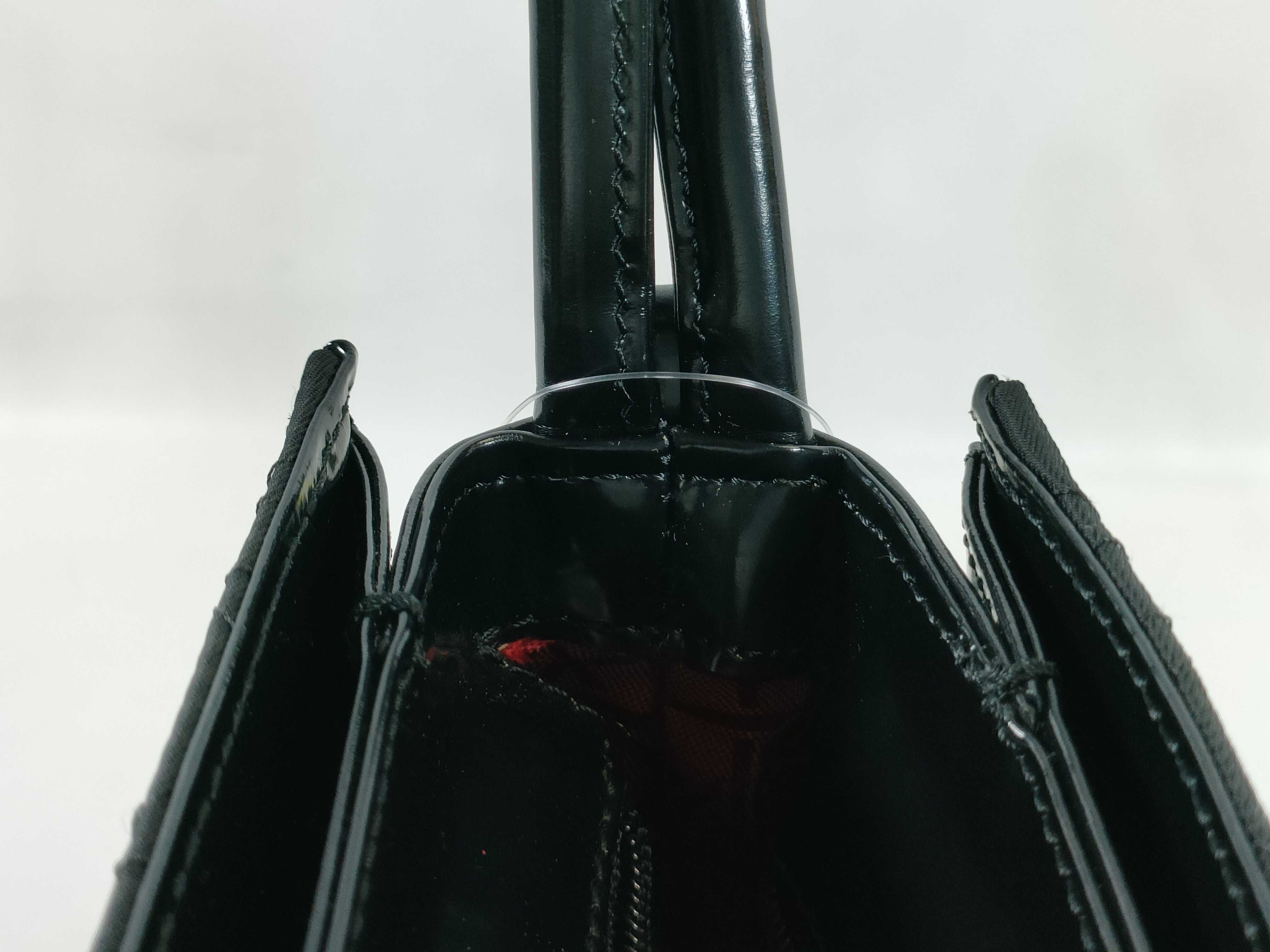 Black One-Shoulder Shoulder Bag with Stiff Zipper — view 14