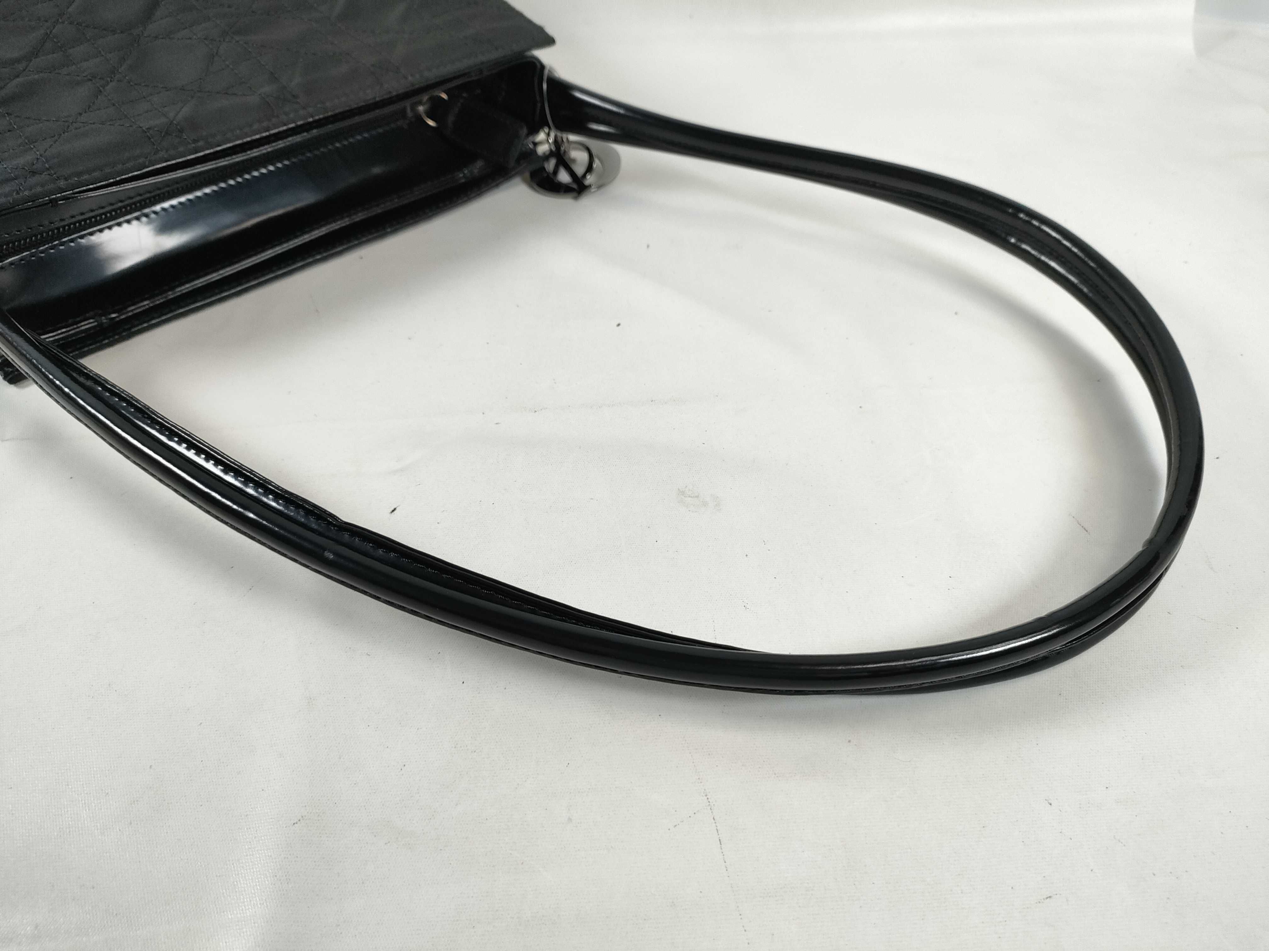 Black One-Shoulder Shoulder Bag with Stiff Zipper — view 3
