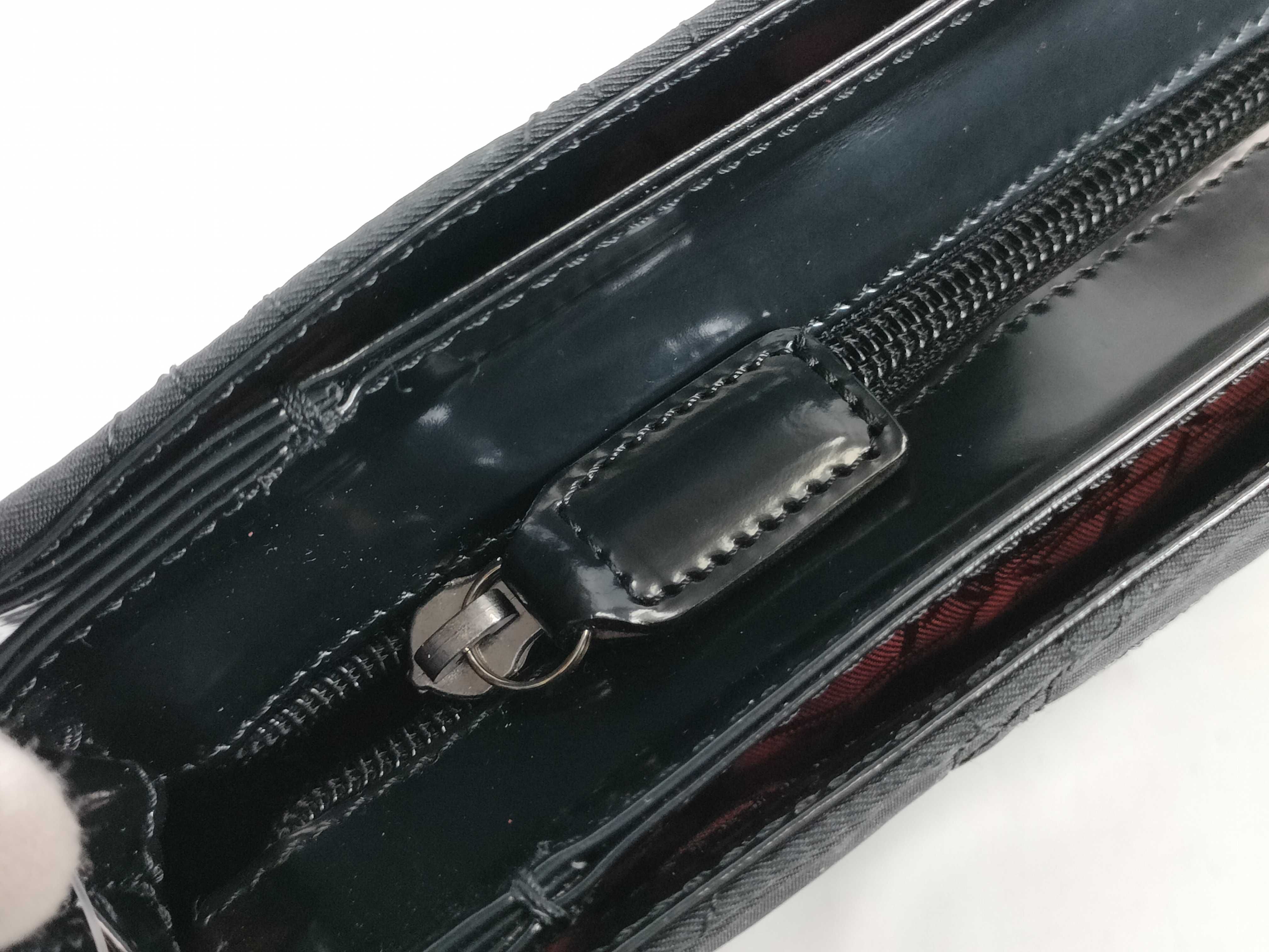 Black One-Shoulder Shoulder Bag with Stiff Zipper — view 8