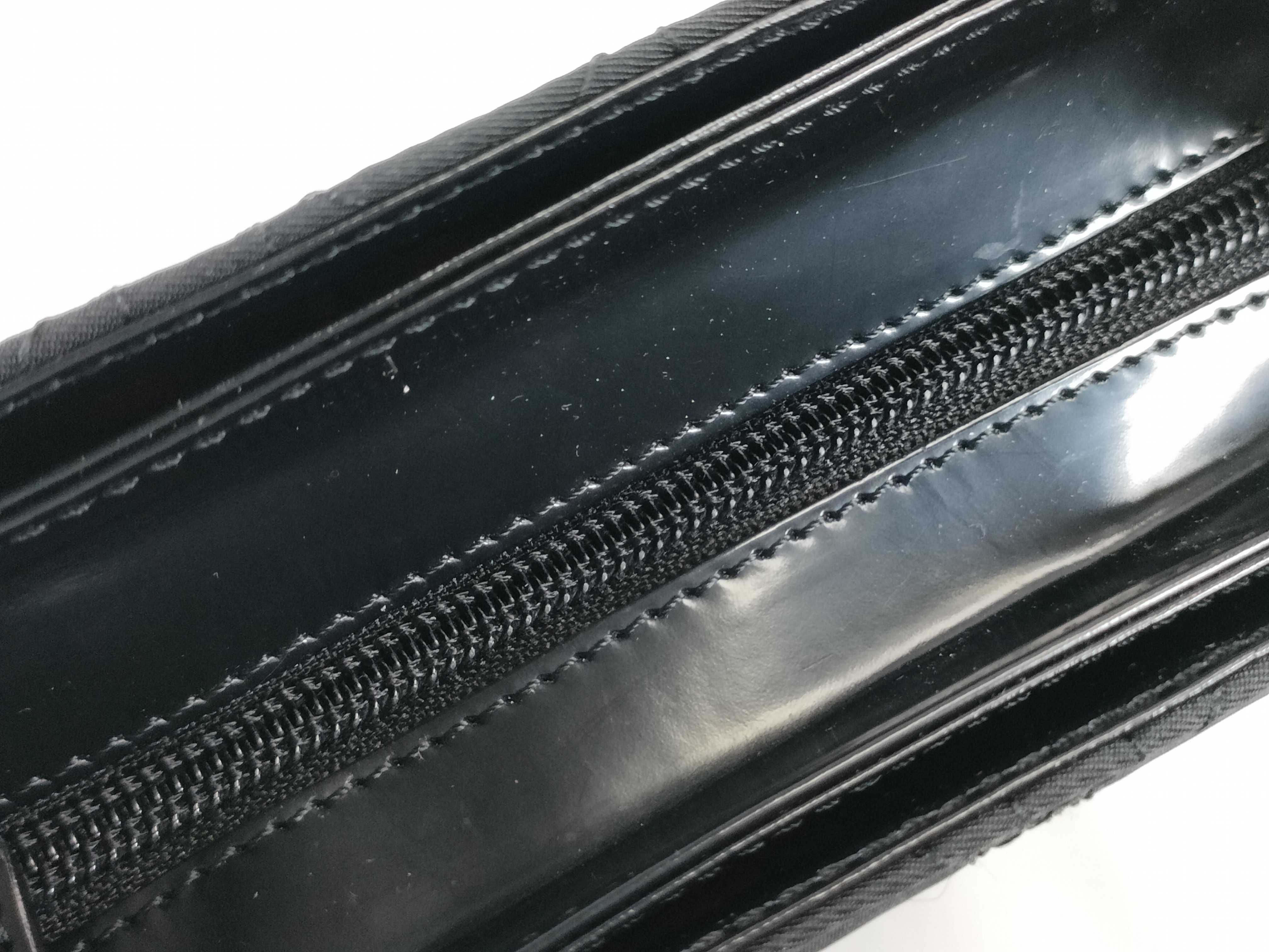 Black One-Shoulder Shoulder Bag with Stiff Zipper — view 9