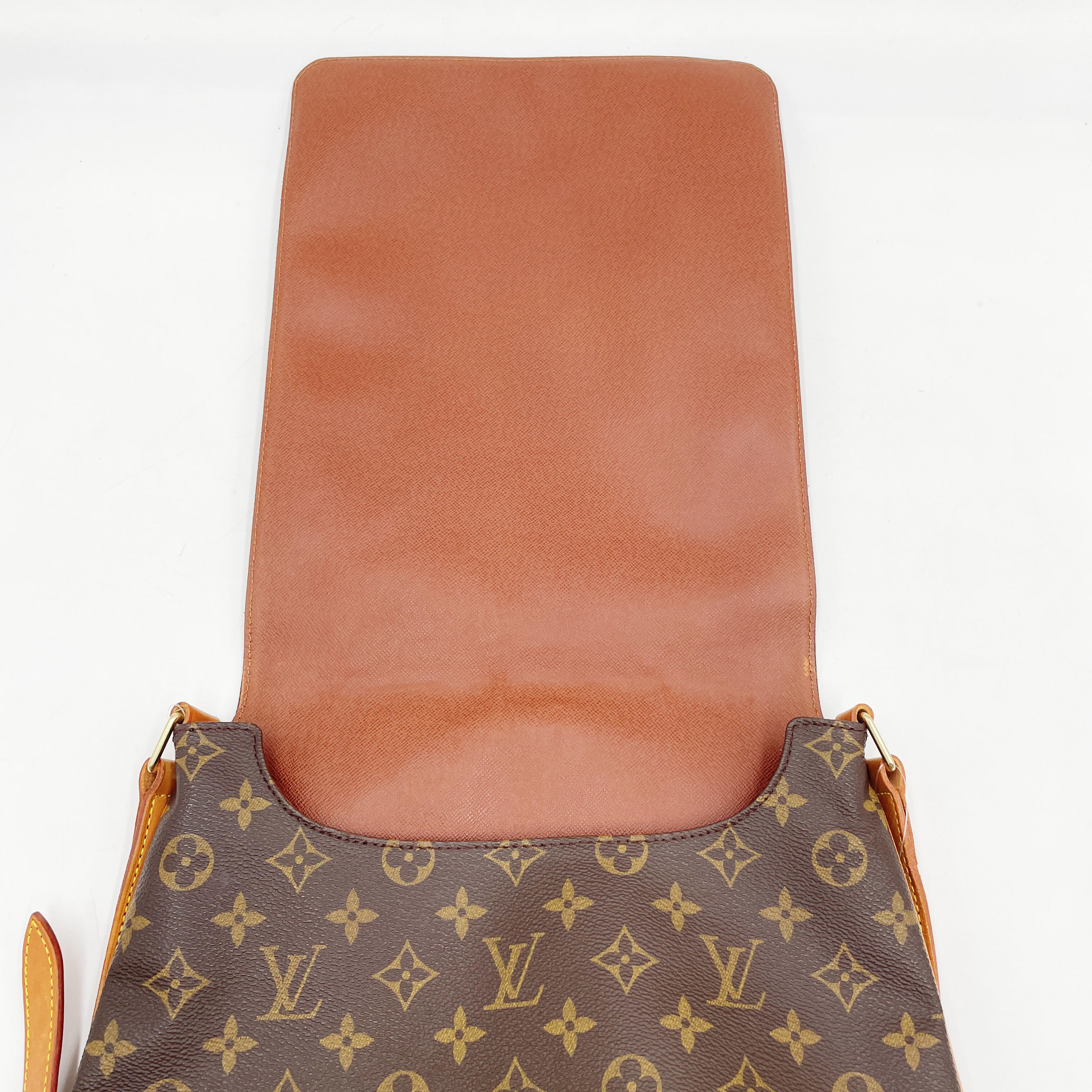 Musette M51256 Monogram AS1010 Shoulder Bag with Dust Bag — view 9