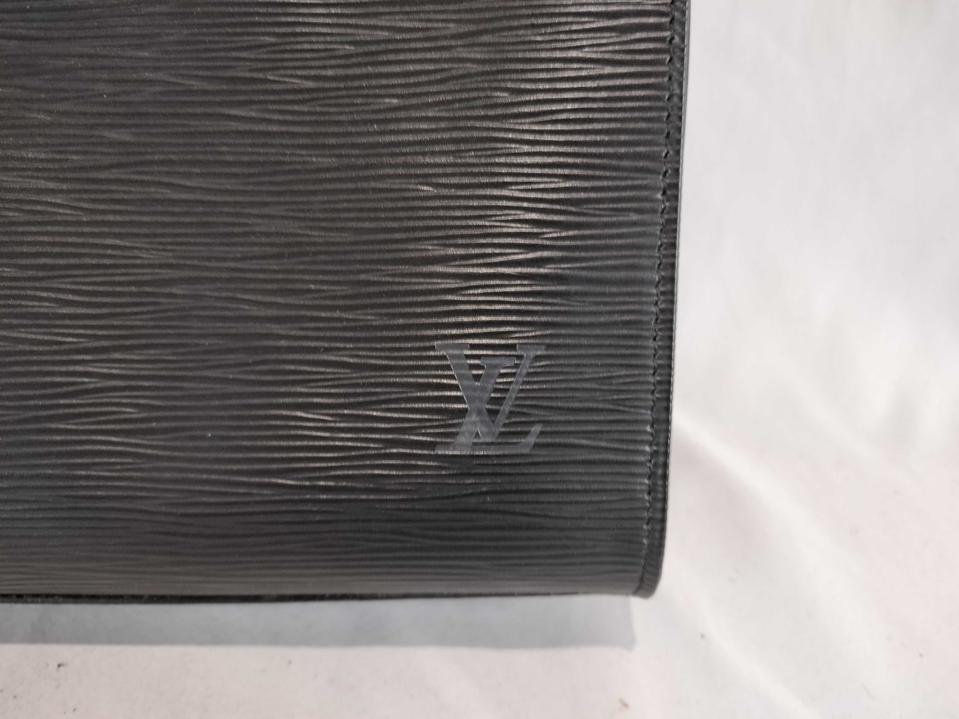 Epi M52452 Gemmo Handbag — view 2