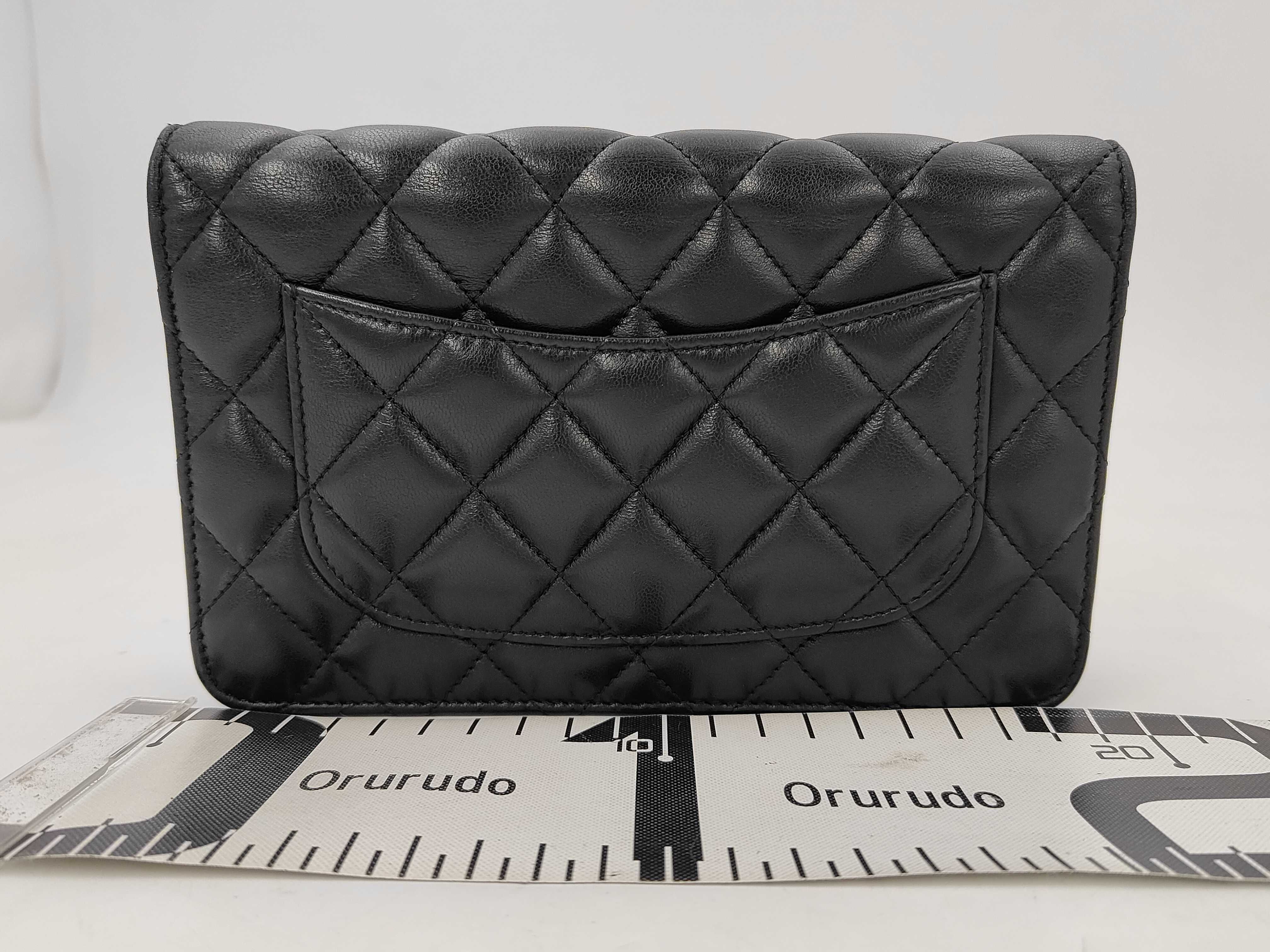Matelassé Chain Wallet WOC Black Lambskin Silver Hardware Shoulder Bag — view 2