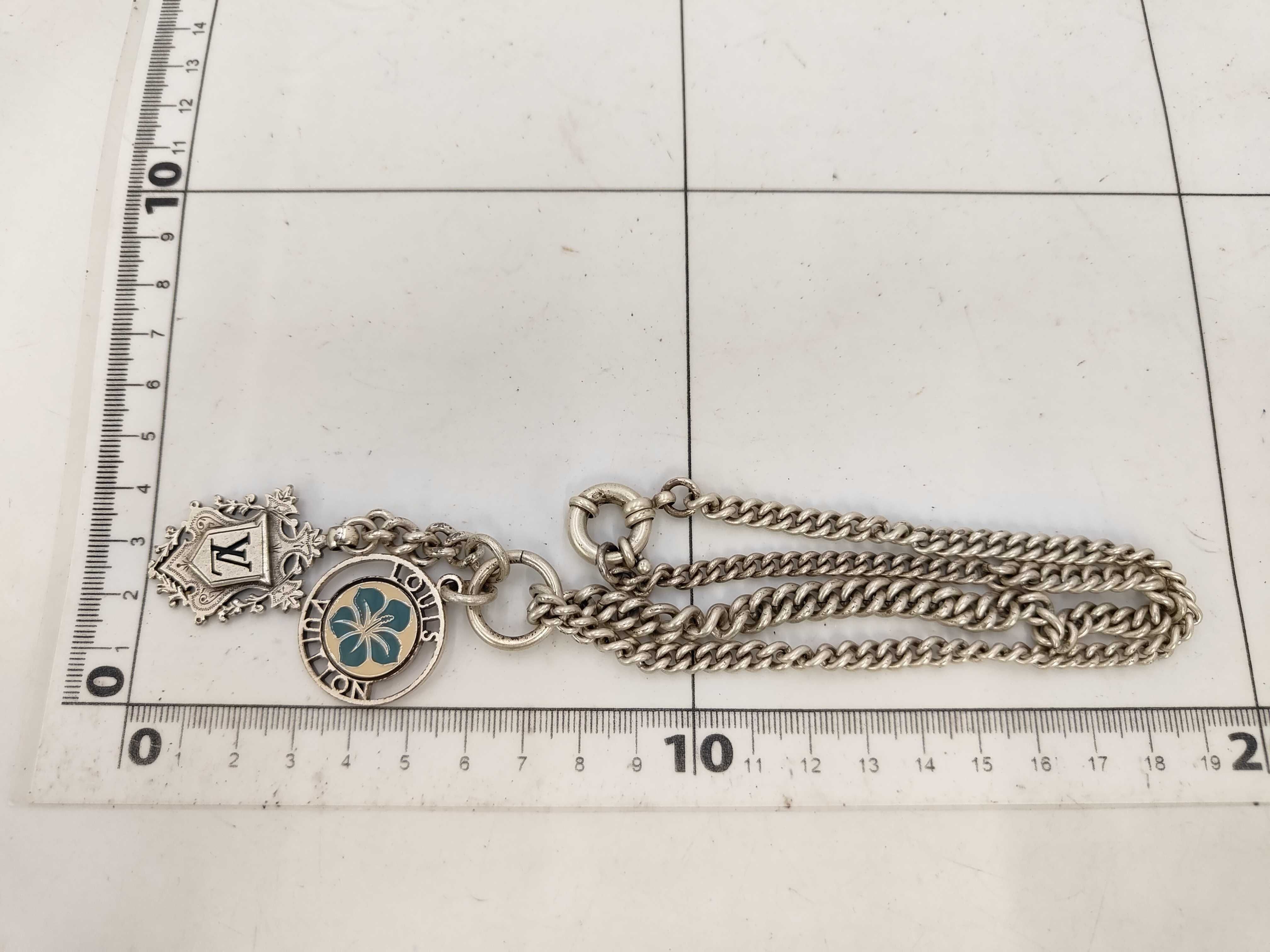 Pendant Victoria Necklace — view 6