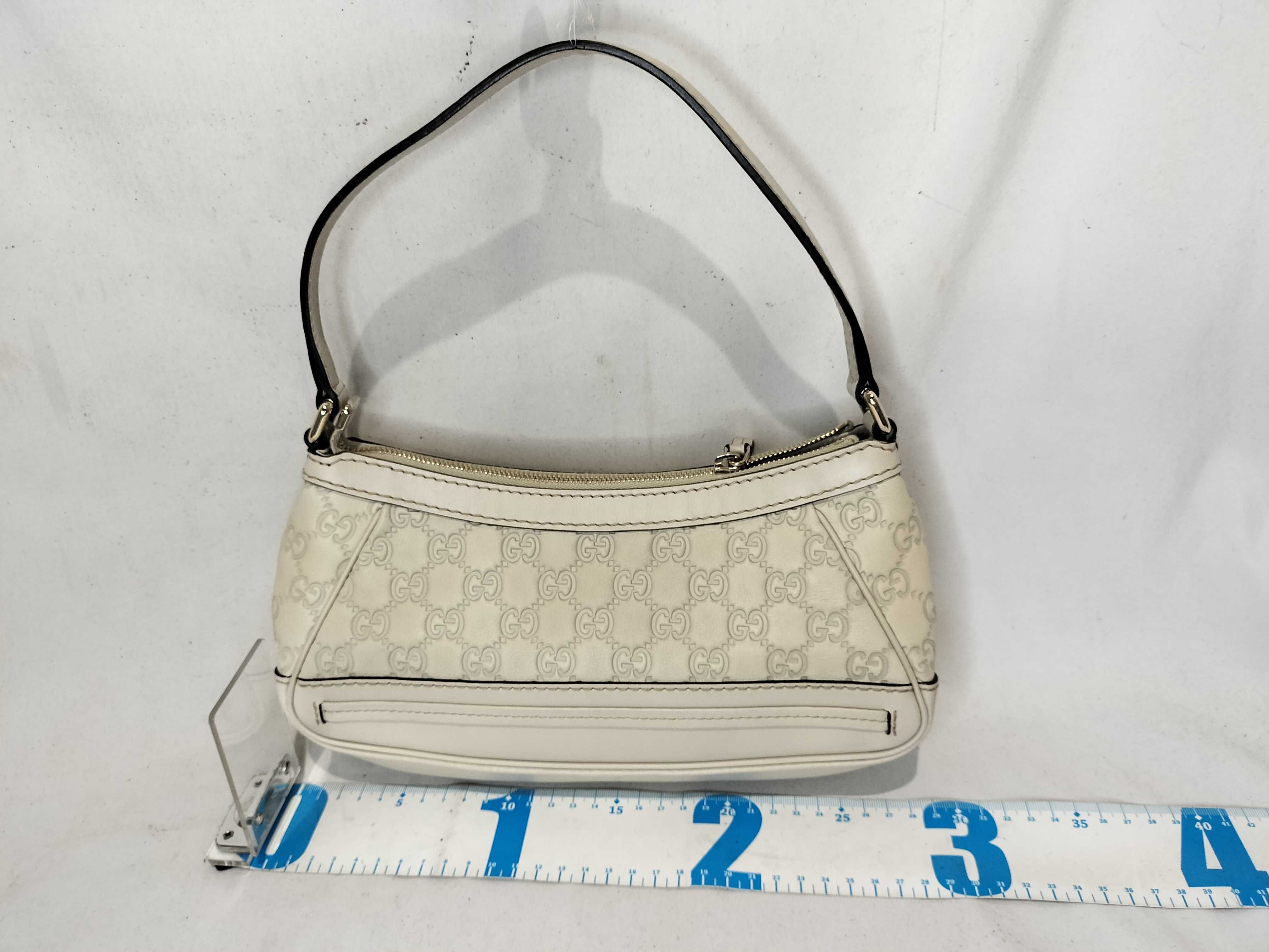 White Leather Bow Shoulder Bag (Handbag) — view 3