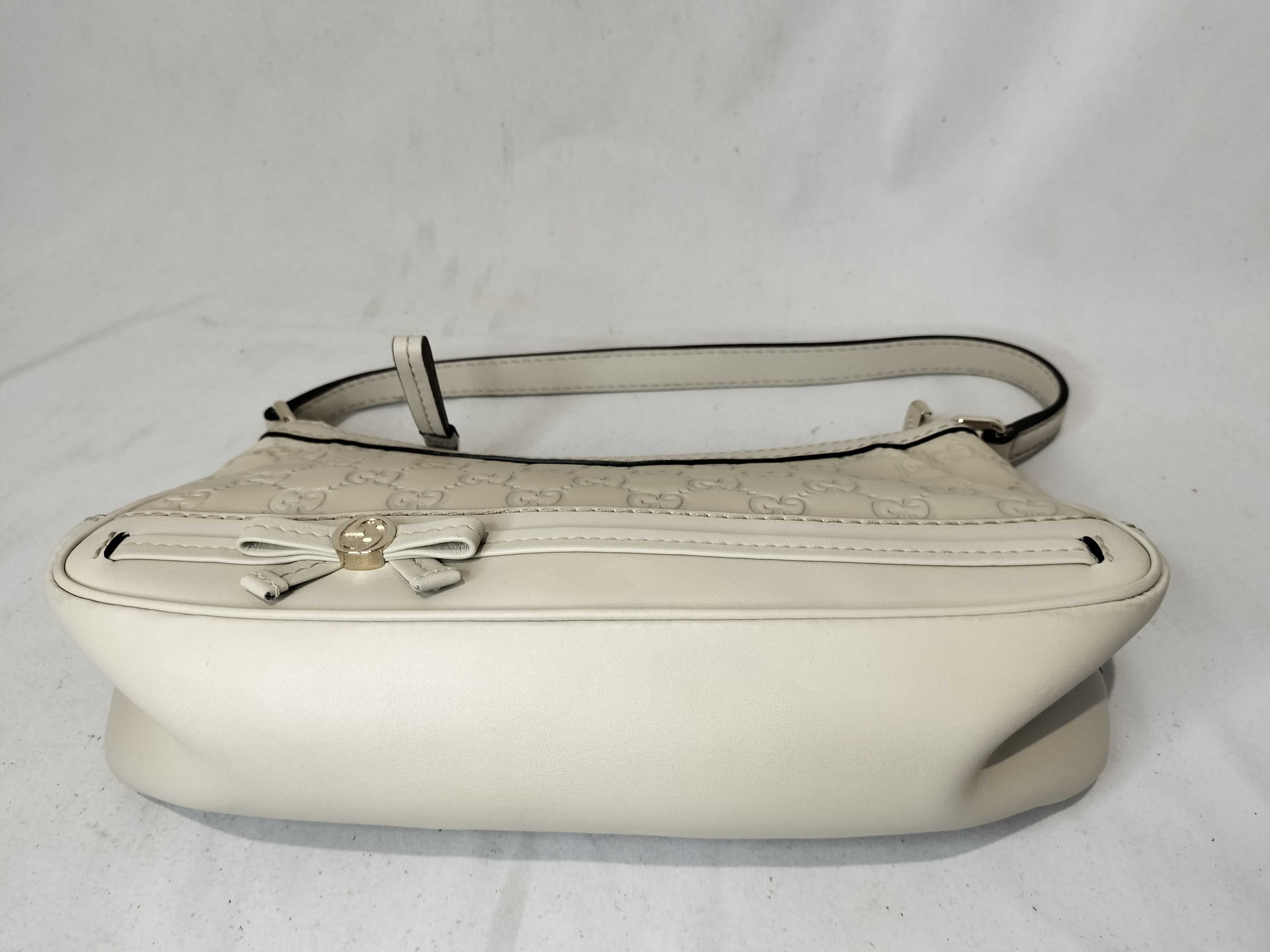 White Leather Bow Shoulder Bag (Handbag) — view 8