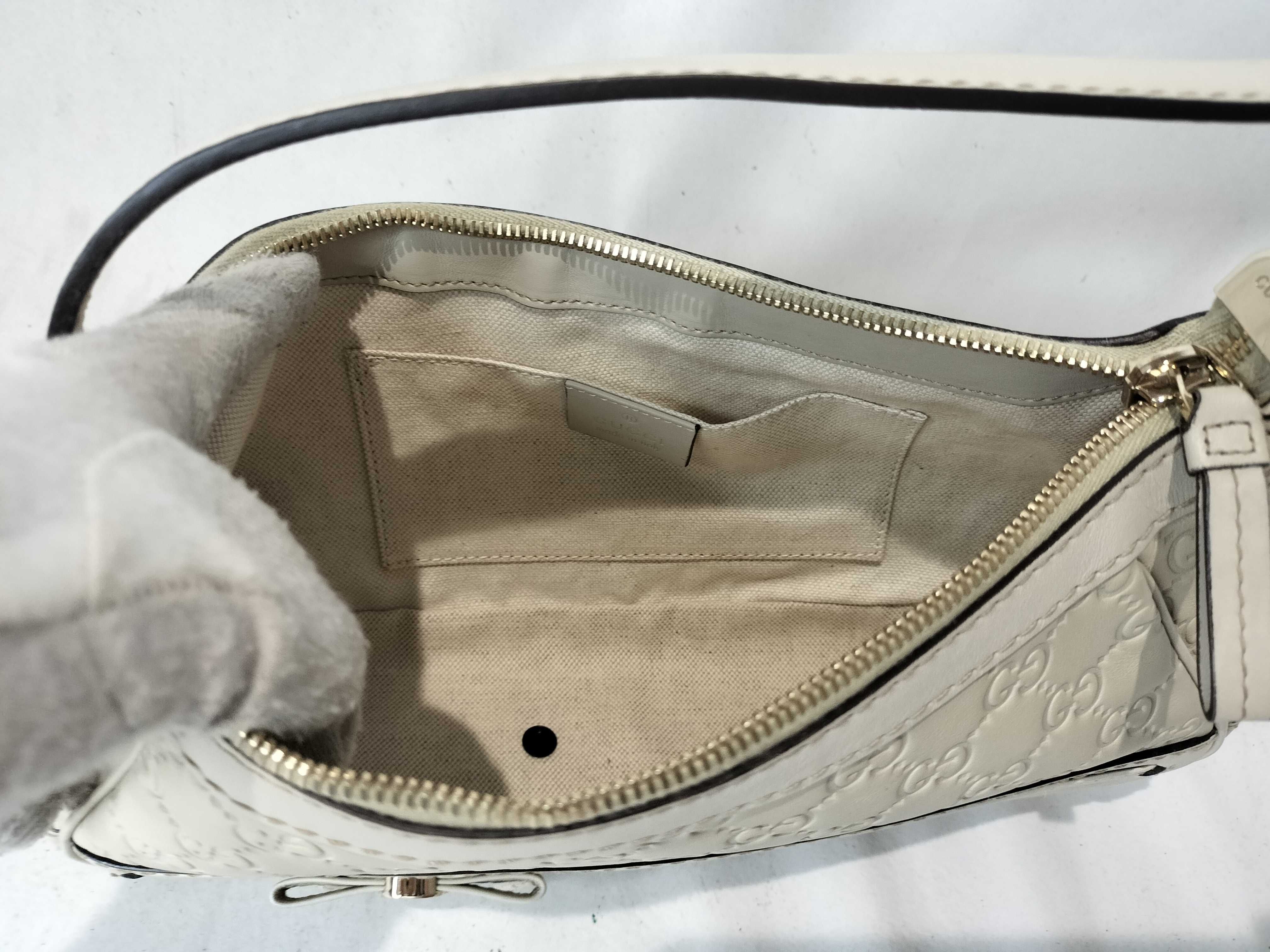 White Leather Bow Shoulder Bag (Handbag) — view 10